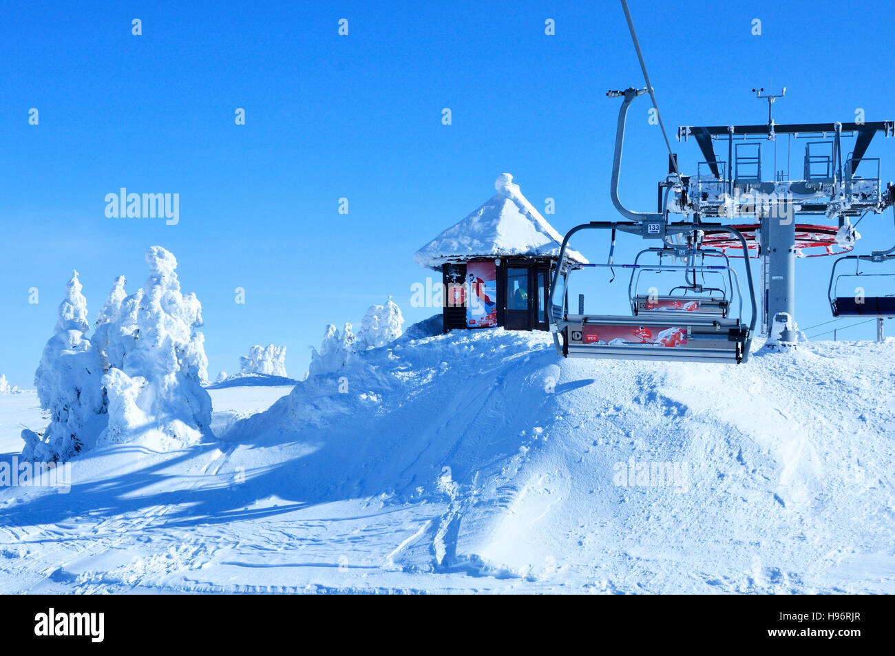 Stazione superiore di skilift del Kopaonik resort. La Serbia. Foto Stock