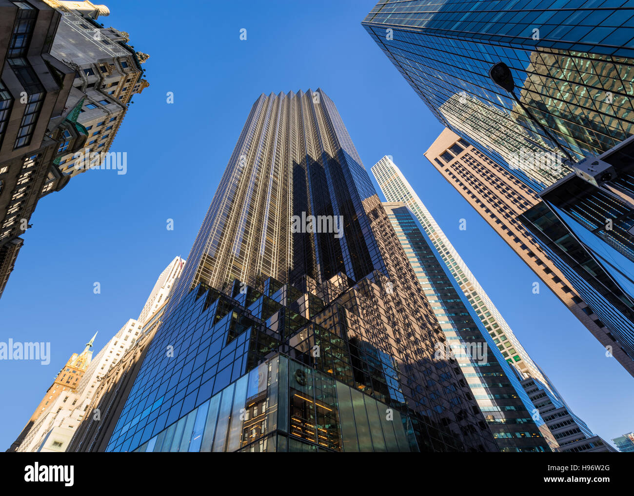 Trump Tower grattacielo sulla Quinta Avenue. Midtown Manhattan, a New York City Foto Stock