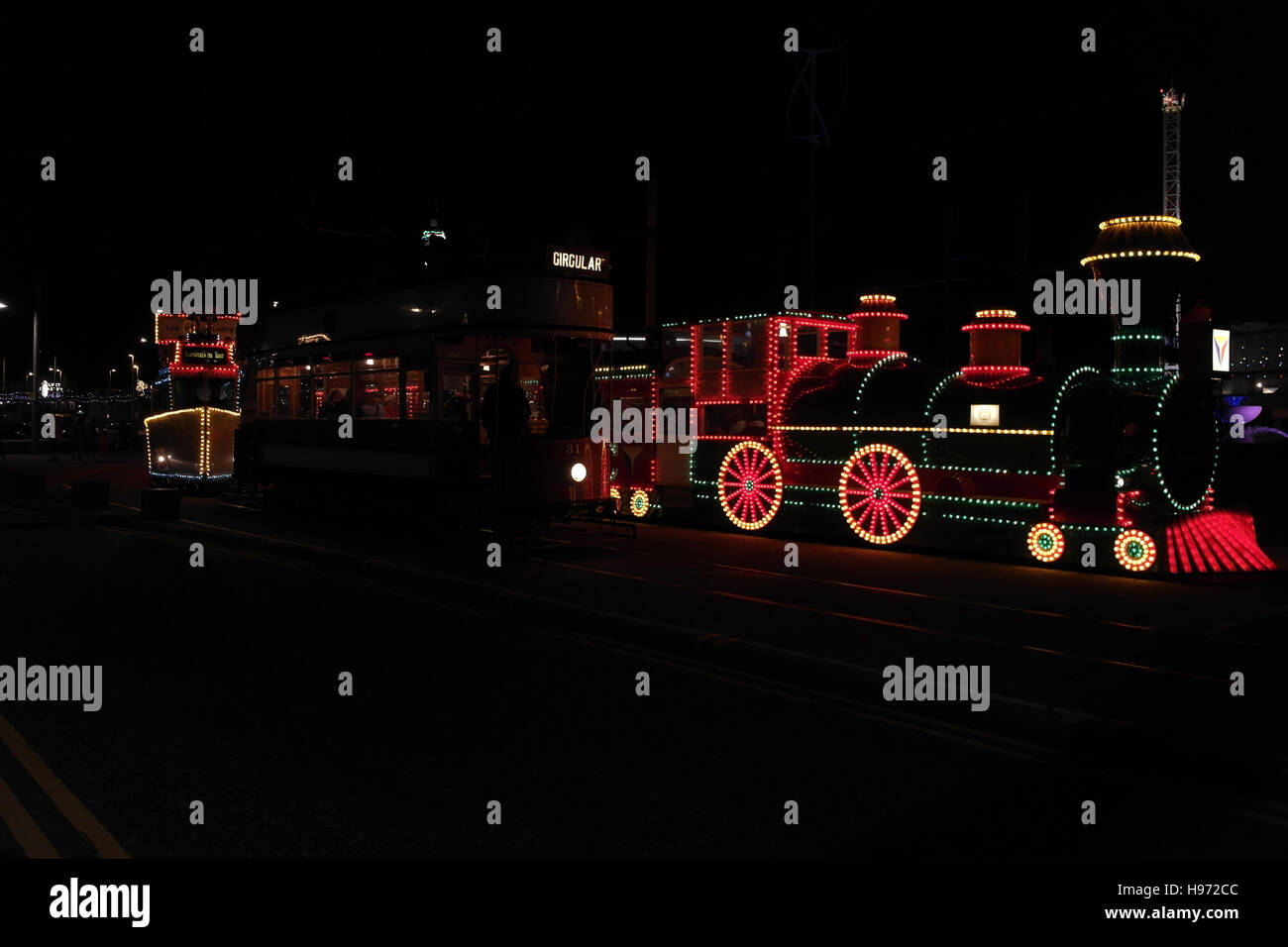 Marton Box auto 31 tra la fregata illuminato e Western Stazione tram, South Shore Raggio di sterzata, Luminarie di Blackpool, Regno Unito Foto Stock