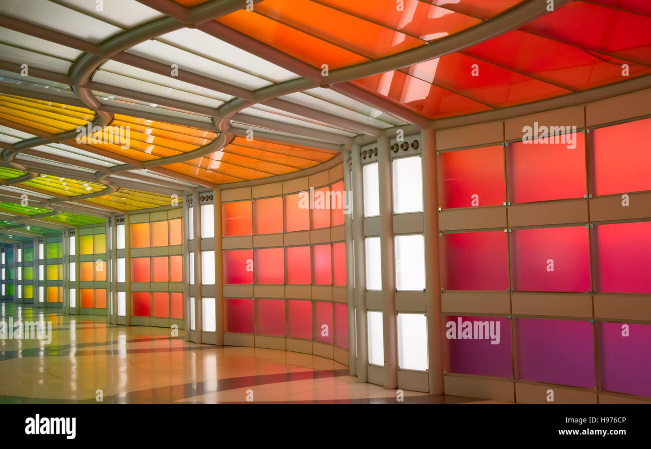 Chicago, IL, Stati Uniti d'America - 24 Settembre 2016: passaggio sotterraneo i morsetti di collegamento del Chicago O'Hare Airport Foto Stock