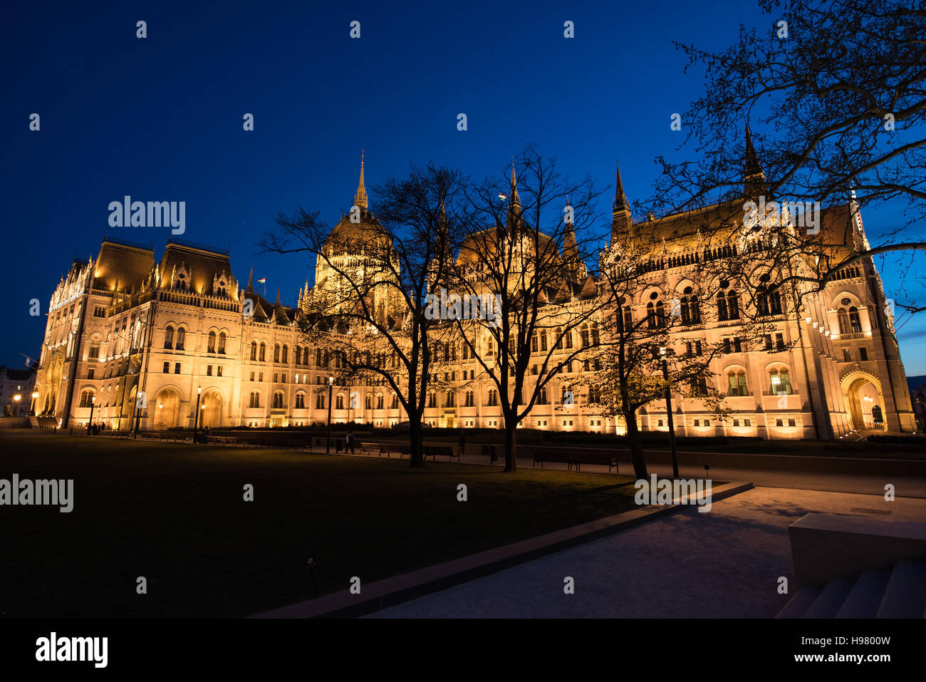 Il Parlamento di Budapest di notte Foto Stock