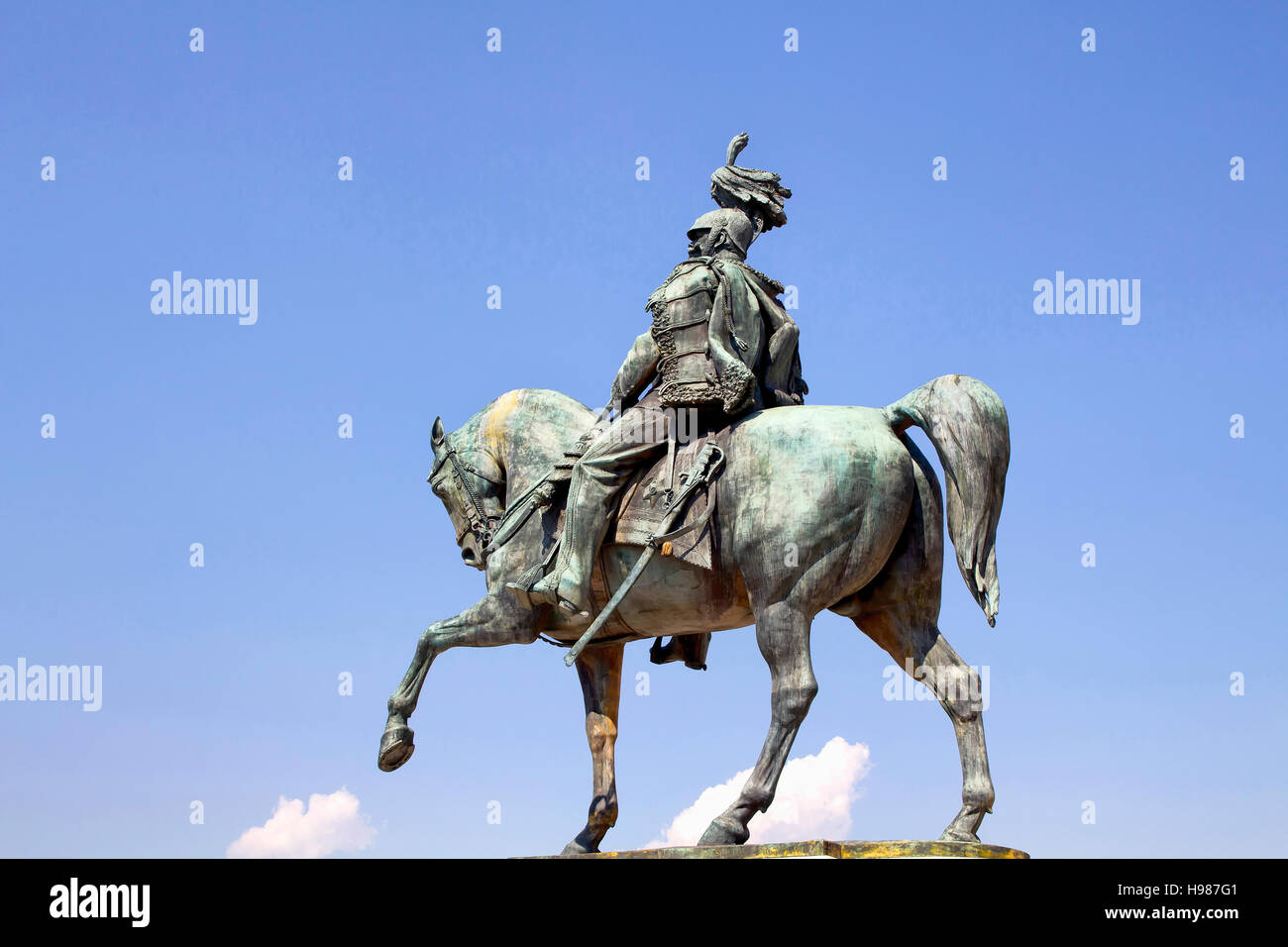 Vista di Vittorio Emanuele II statua all Altare della Patria in Roma. Grand marmo, tempio classico in onore di Italia del primo re e la Prima Guerra Mondiale s Foto Stock