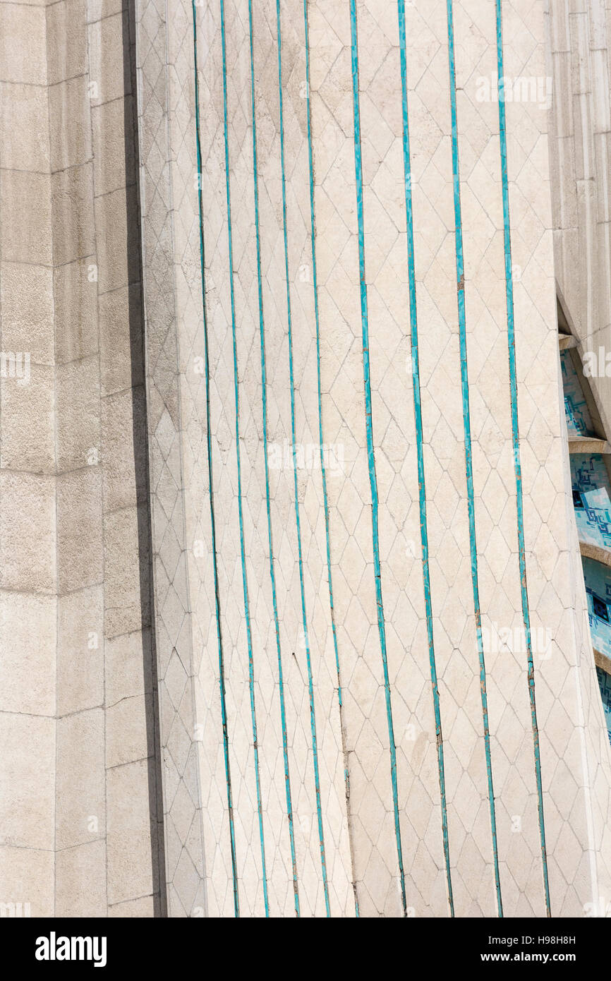 TEHERAN, IRAN - Ottobre 03, 2016: Azadi Tower si trova a Piazza Azadi nella città di Teheran, Iran. Foto Stock