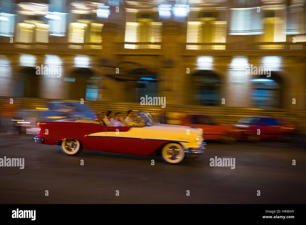 L'Avana, Cuba: scene di strada e la gente, Old Havana Foto Stock