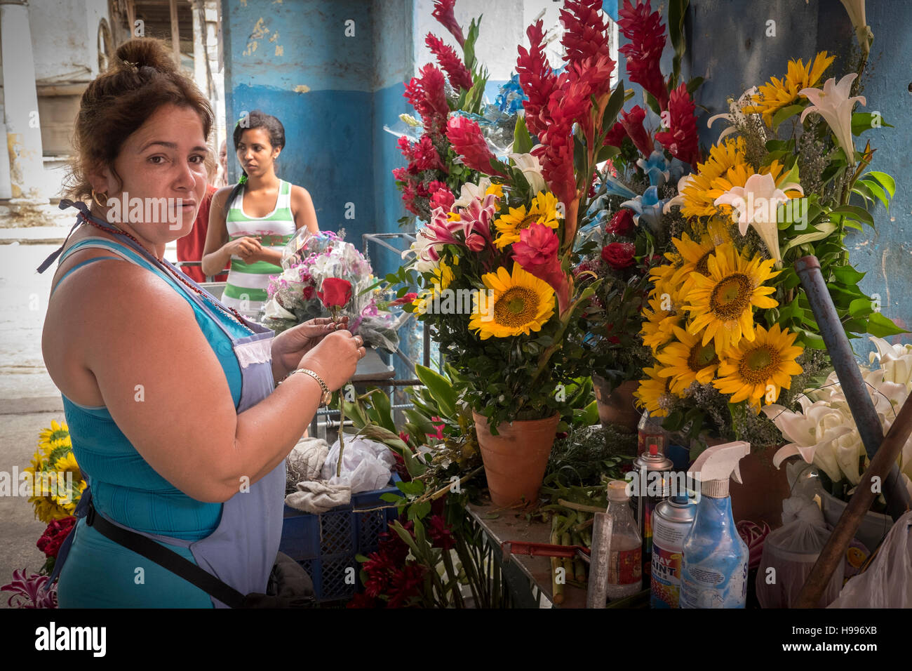 L'Avana, Cuba: fornitori di fiori vicino l'Egido Marketplace Foto Stock