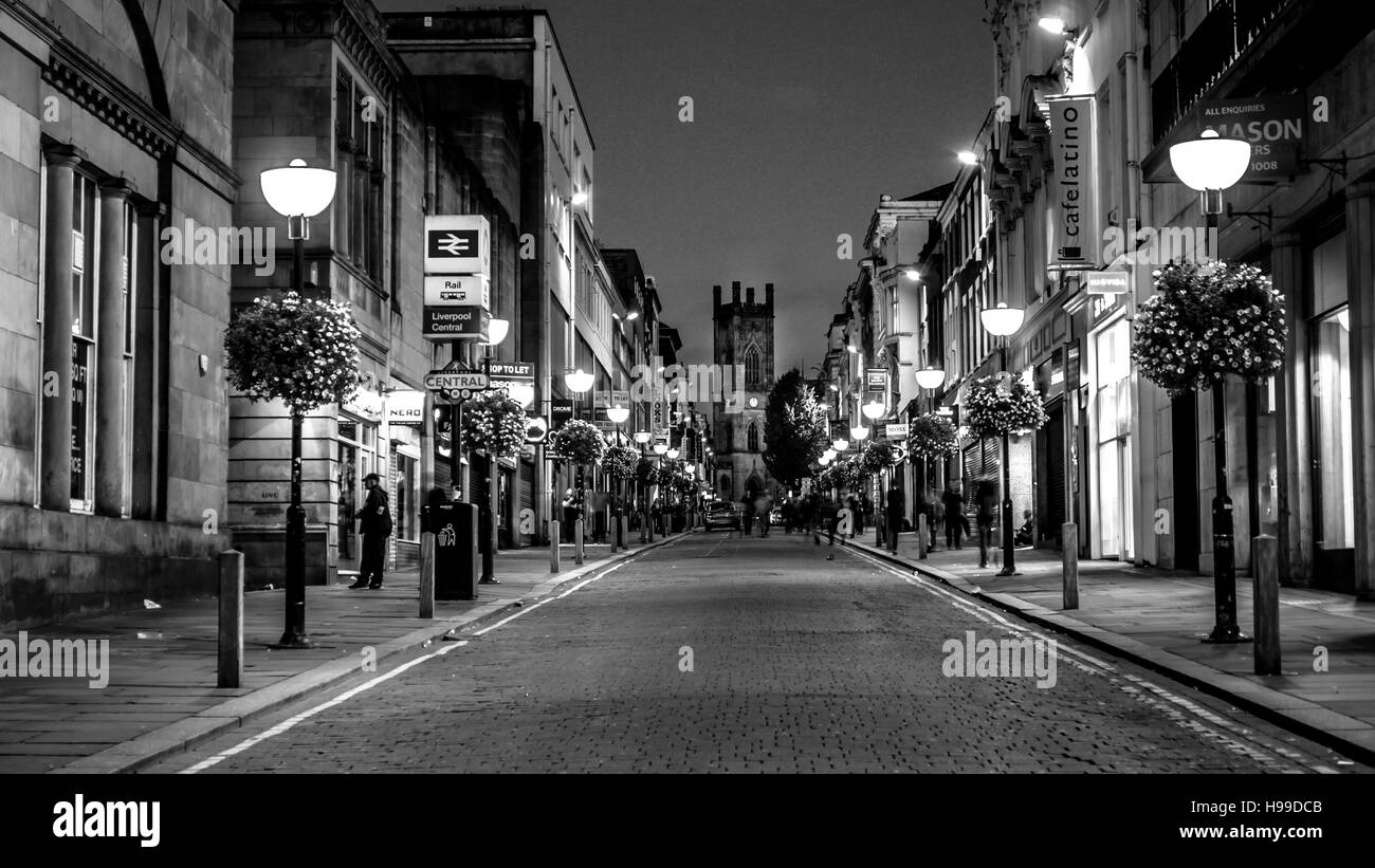 Una foto in bianco e nero di Bold Street in Liverpool Foto Stock