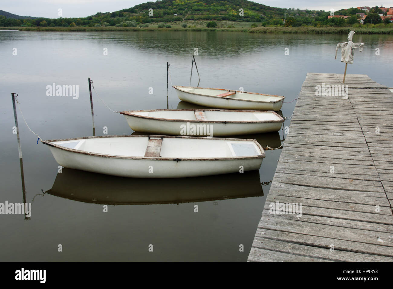 Barche nel lago interno, Tihany, Ungheria Foto Stock