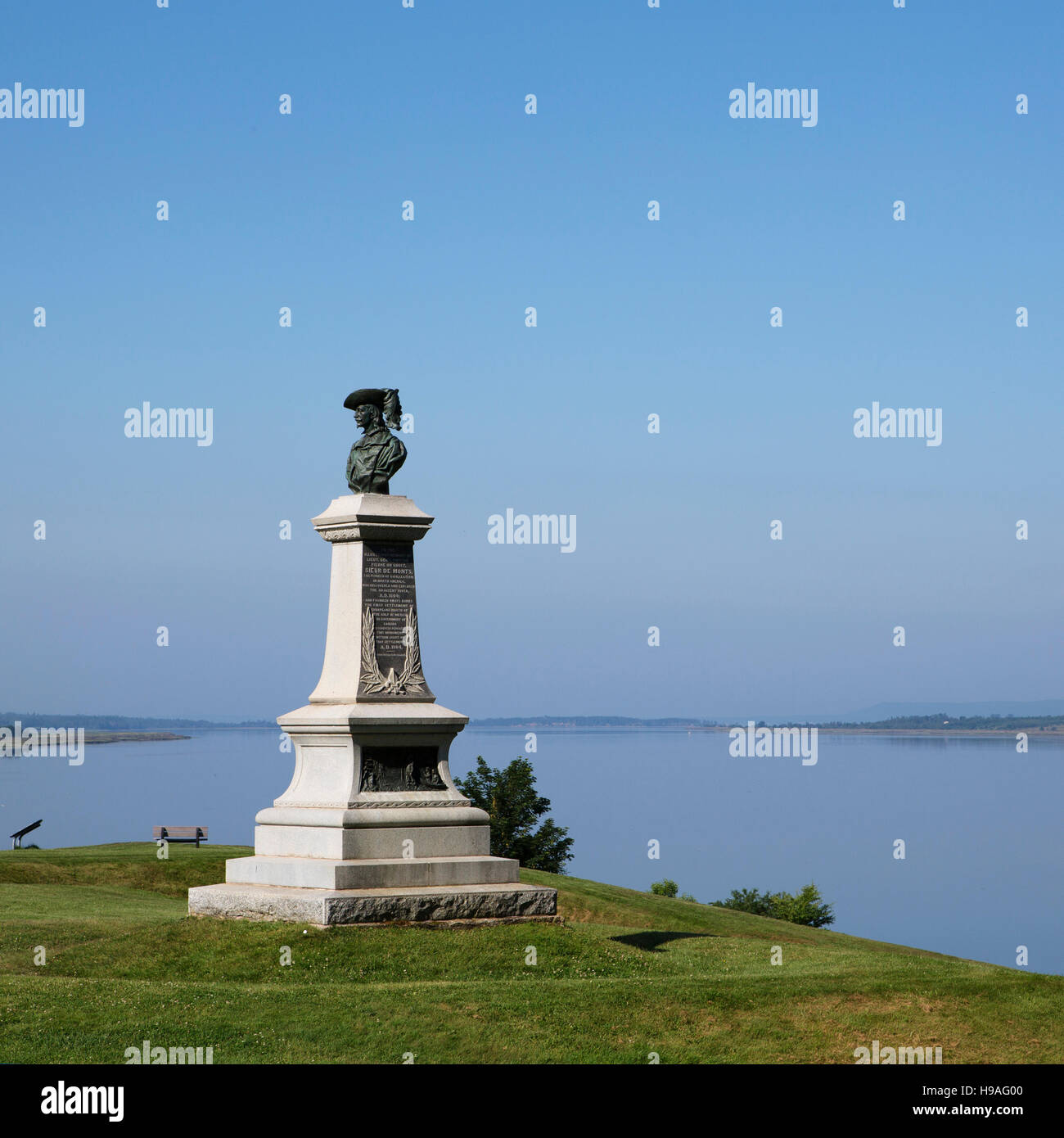 Un memoriale a Timothe Piere du Guast, Sieur de Mons, a Fort Anne in Annapolis Royal, Nuova Scozia, Canada. Foto Stock