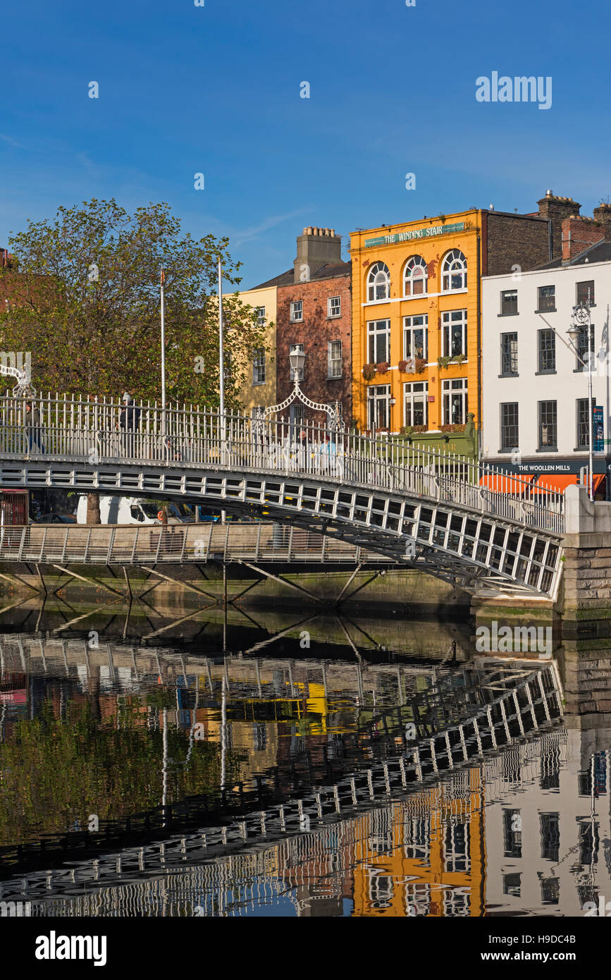 Ha'penny Bridge Dublino Irlanda Foto Stock