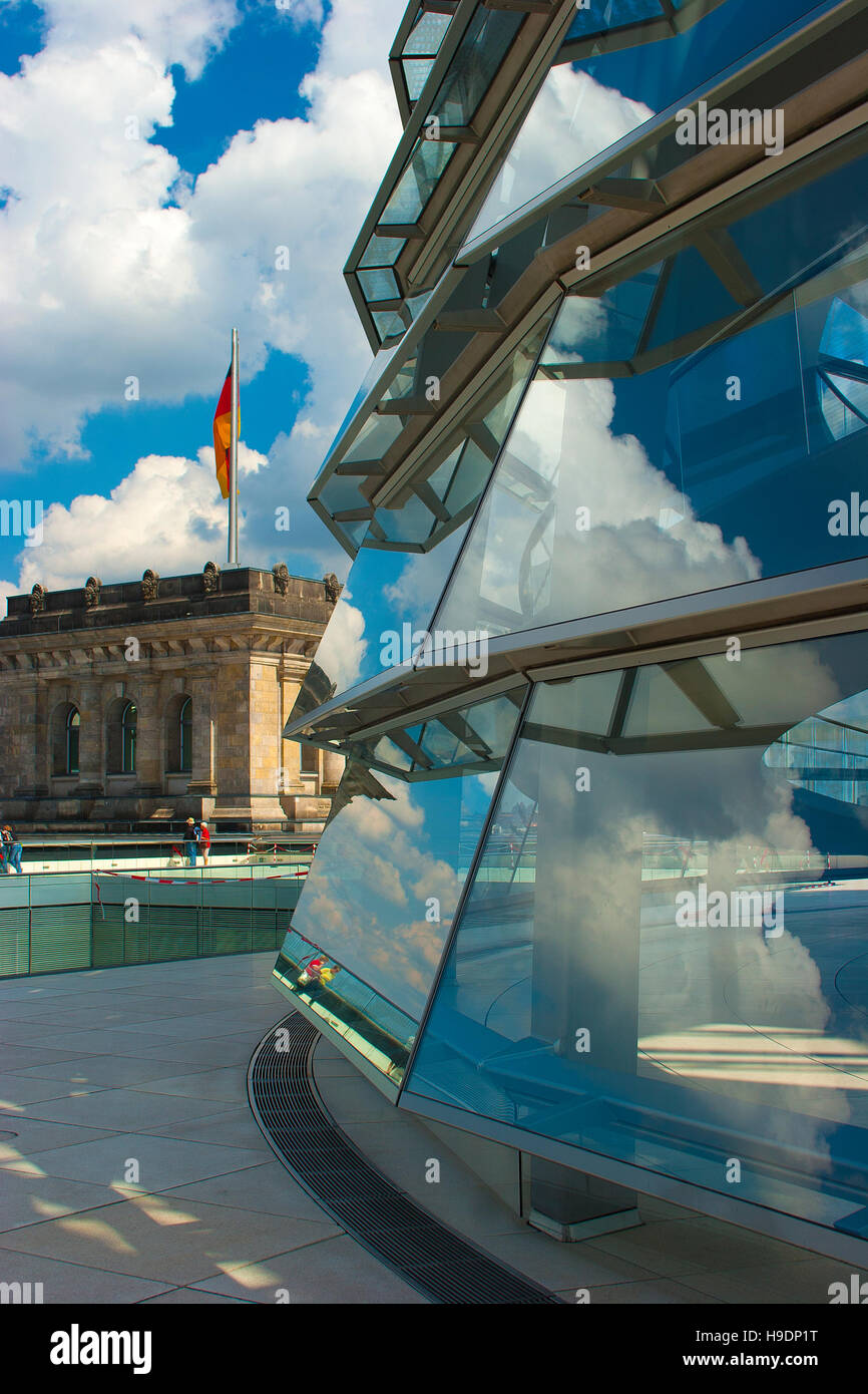 Il Reichstag, Platz der Republik, Berlin, Germania la cupola di vetro Foto Stock