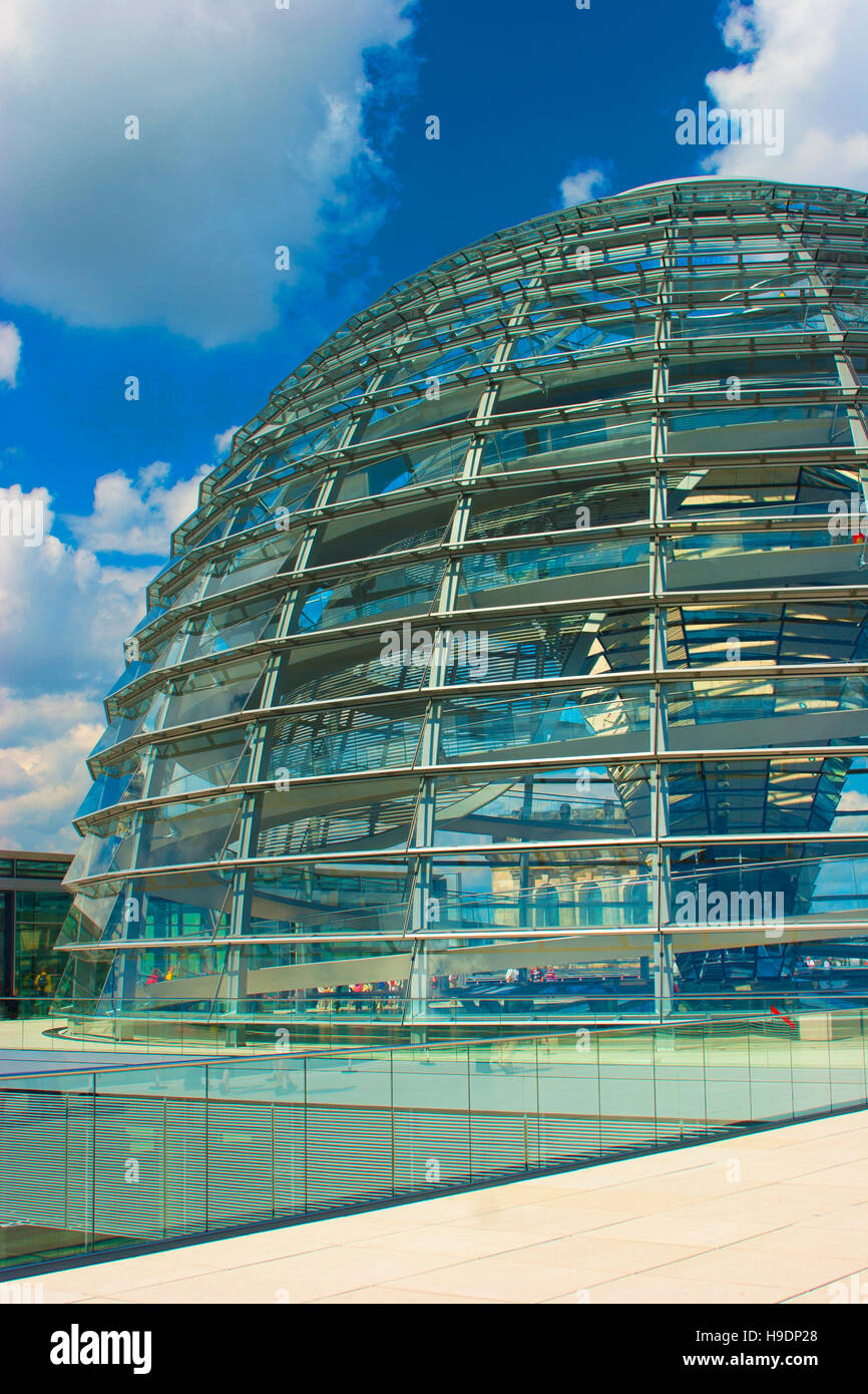 Il Reichstag, Platz der Republik, Berlin, Germania la cupola di vetro Foto Stock