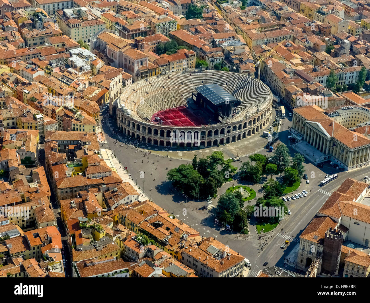 Vista aerea, Palazzo Barbieri, Palazzo Barbieri, Arena di Verona Piazza Bra, anfiteatro romano, il centro della città di Verona, Foto Stock