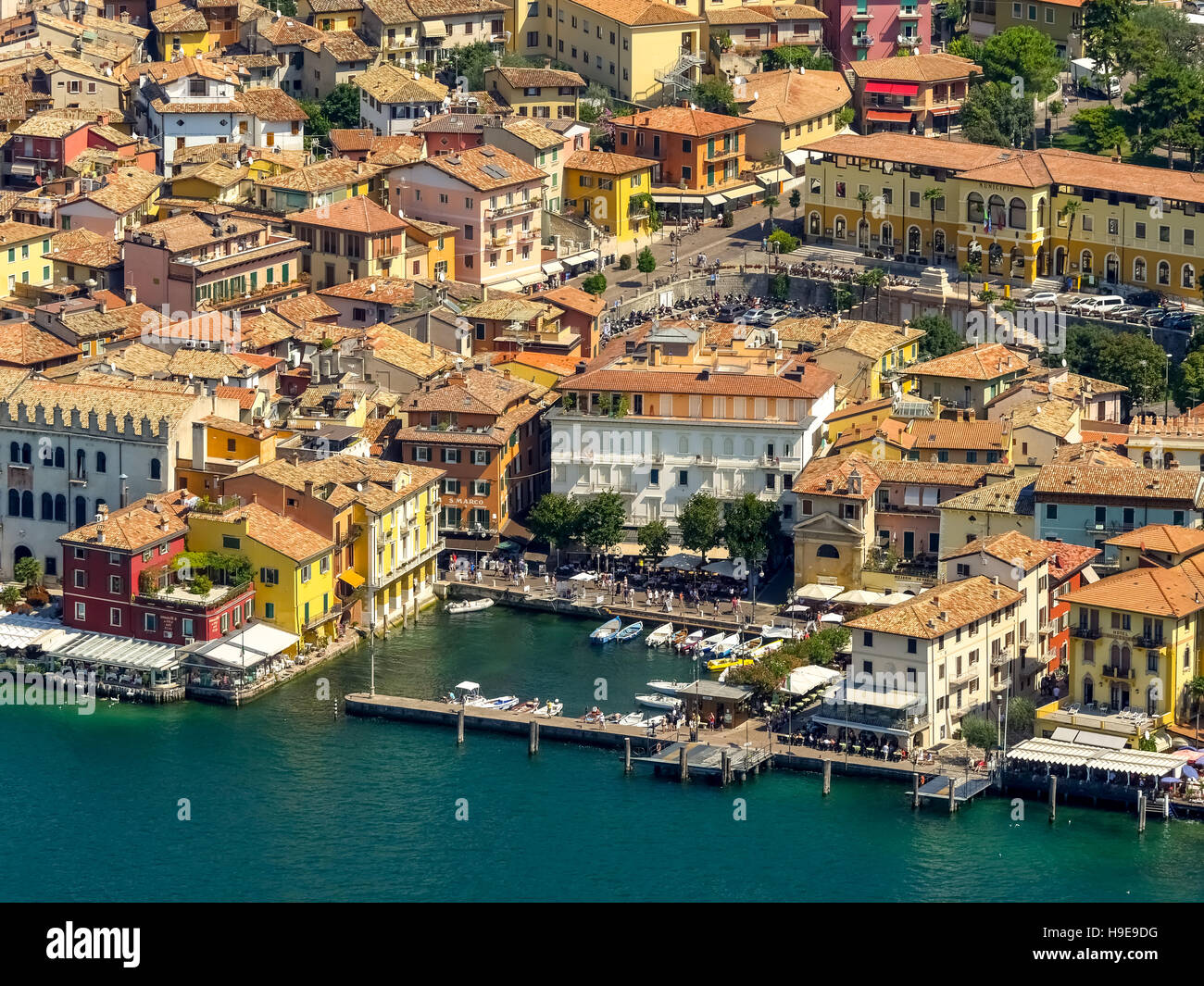 Foto aerea, porto di MalcesineGarda Lago, Lago di Garda, Malcesine, Italia settentrionale, Veneto, Italia, Europa vista aerea Foto Stock