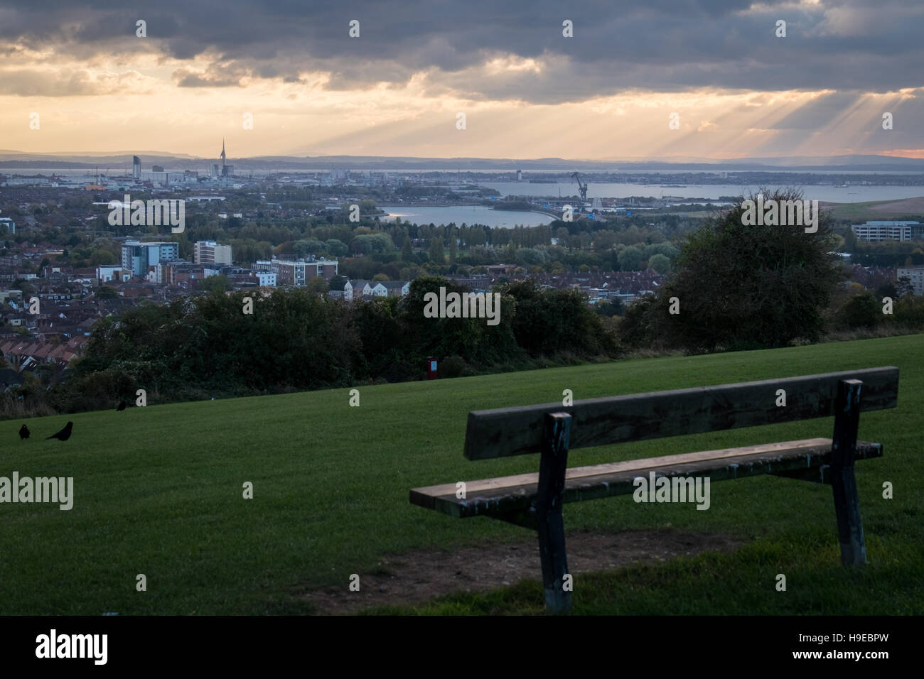 Una vista di Portsmouth da Portsdown Hill Foto Stock