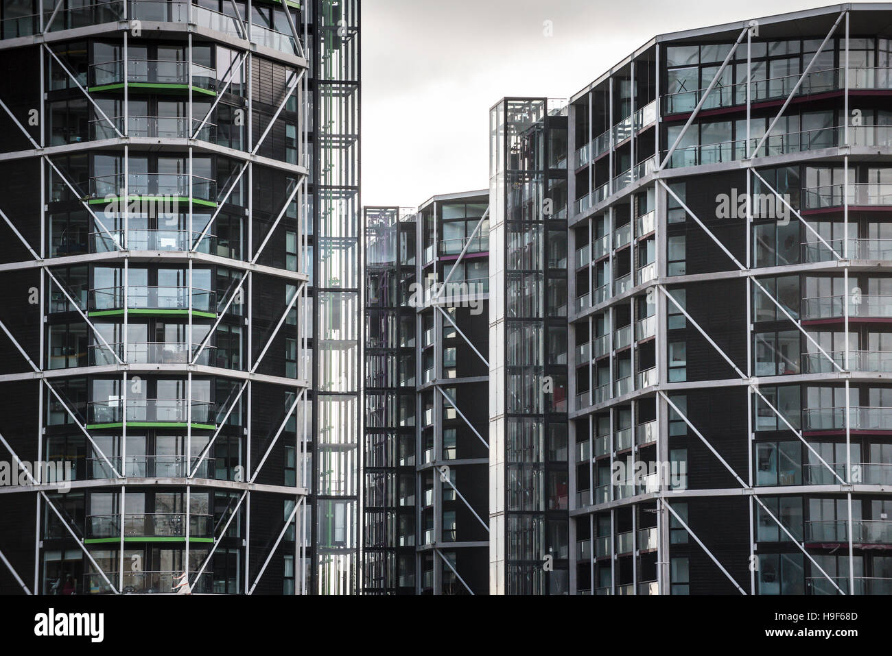 Nuovo appartamento edifici sul Fiume Tamigi, Londra Foto Stock