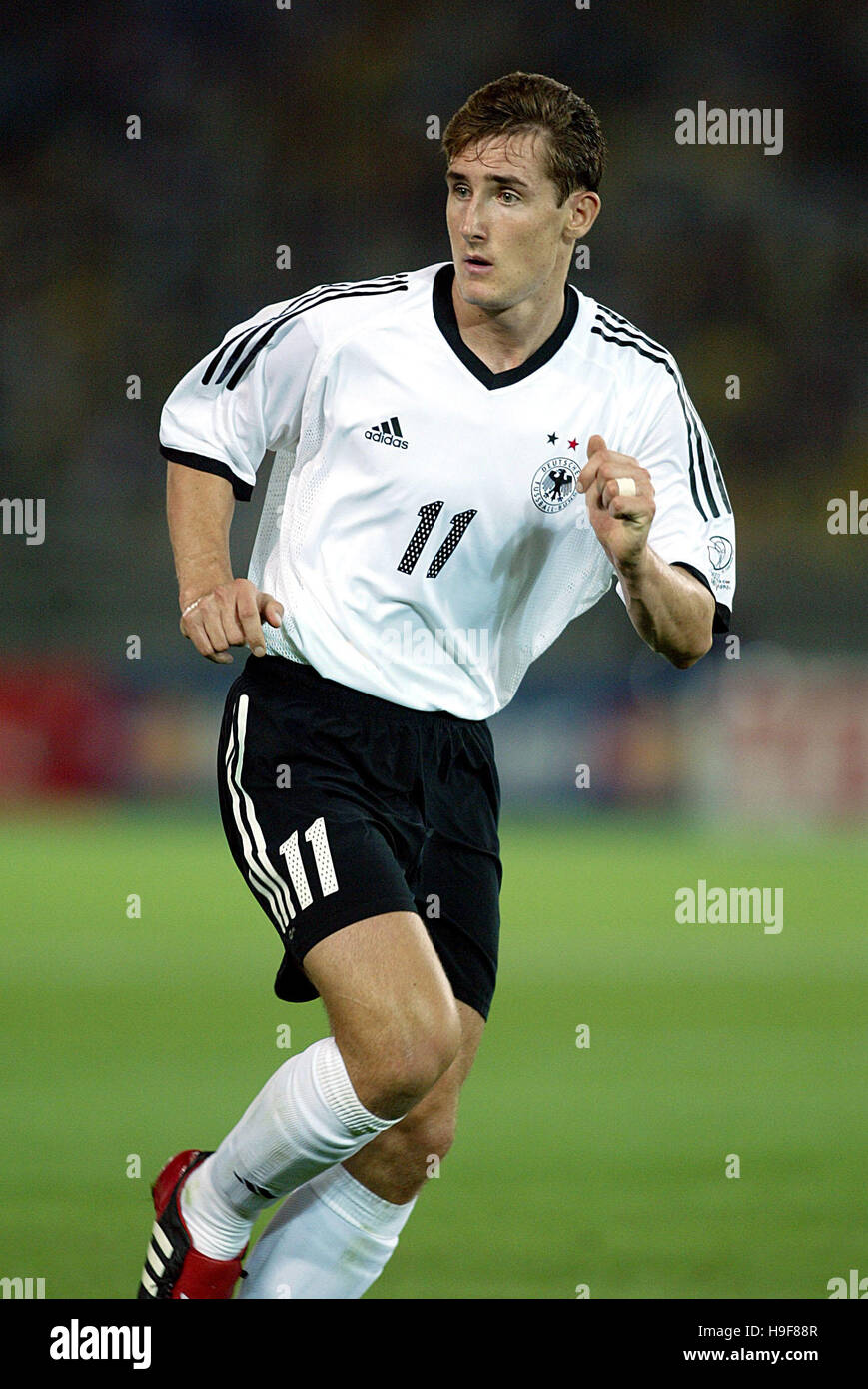 MIROSLAV KLOSE GERMANIA INTERNATIONAL STADIUM YOKOHAMA GIAPPONE 30 Giugno 2002 Foto Stock