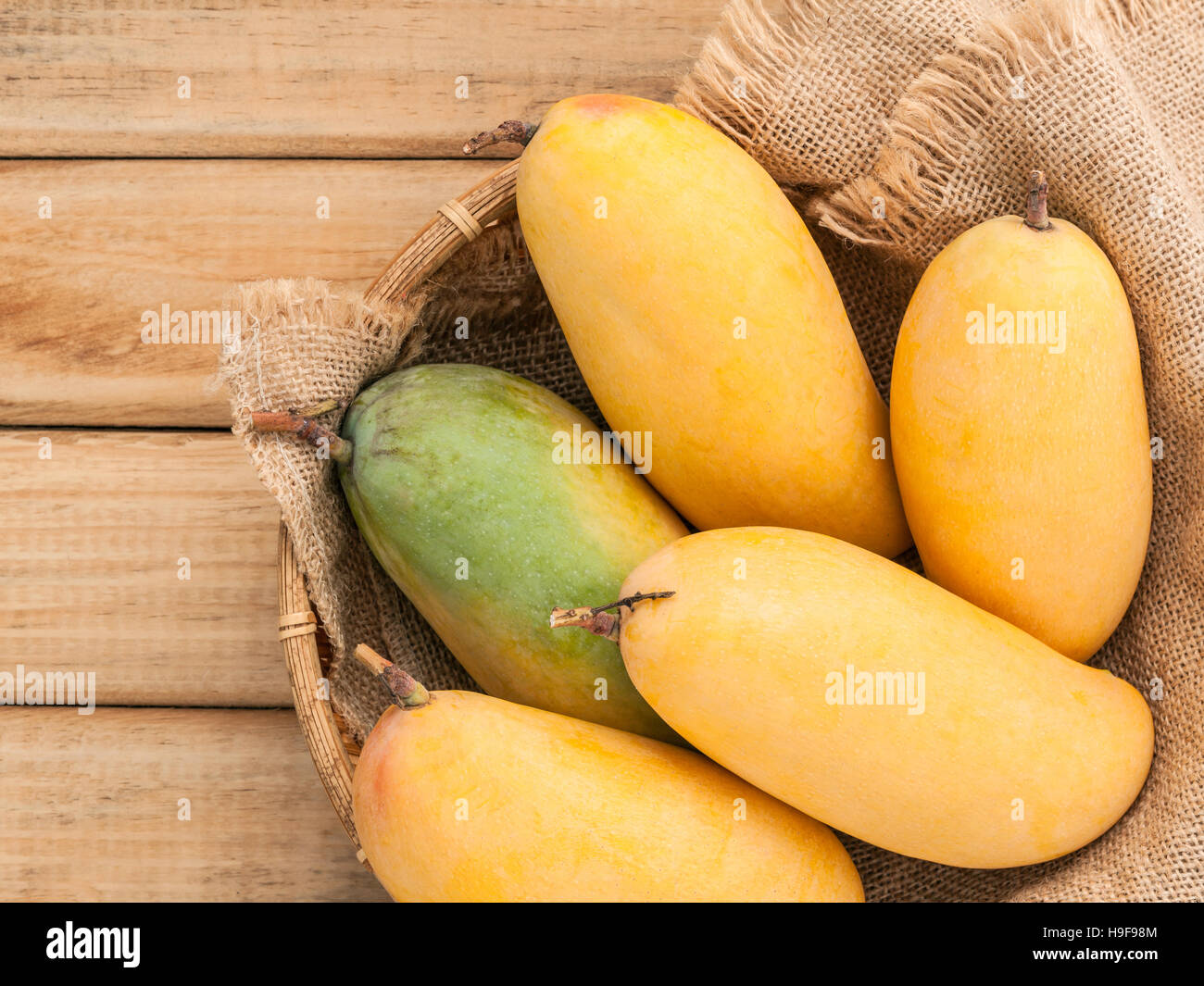 Fresche biologiche tailandese tradizionale manghi ricco di vitamine e di minerali Foto Stock