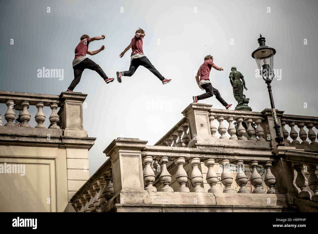 Freerunning urbana Foto Stock