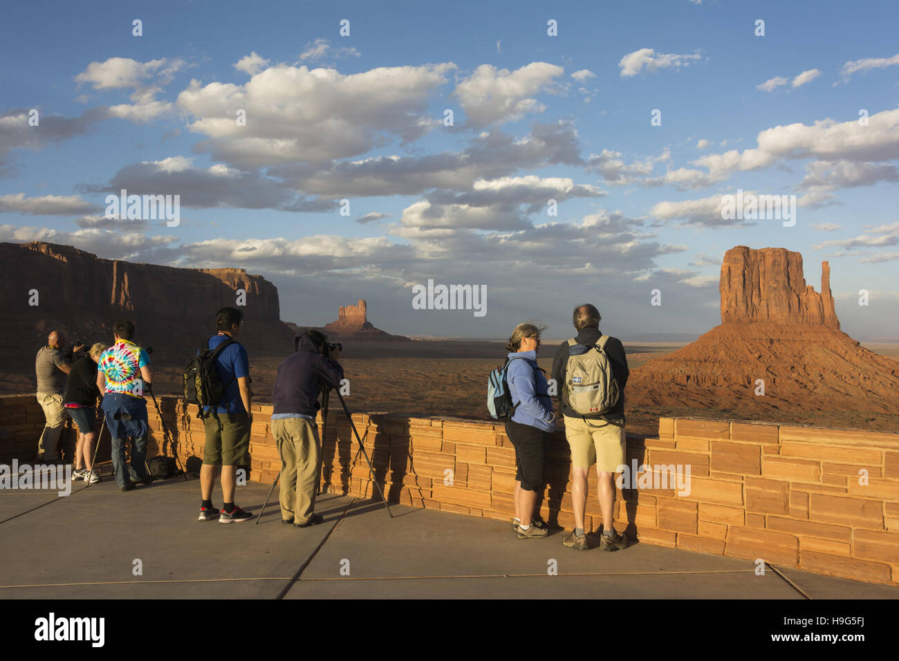 Arizona-Utah, Monument Valley Navajo Tribal Park, i mezzoguanti Foto Stock