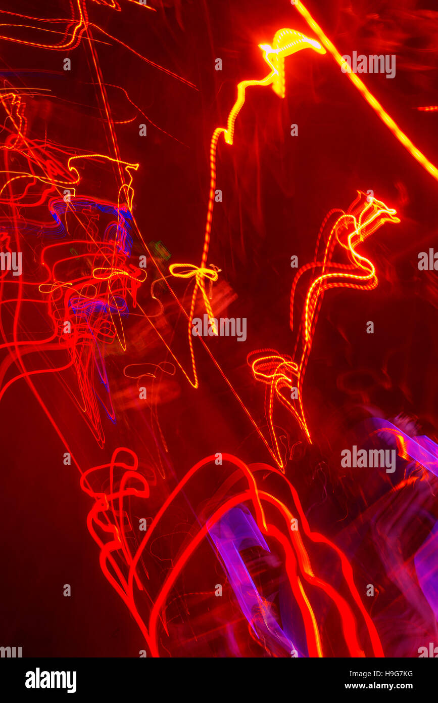 Semaforo vernice con una lunga esposizione, colorato abstract motion blur sullo sfondo Foto Stock