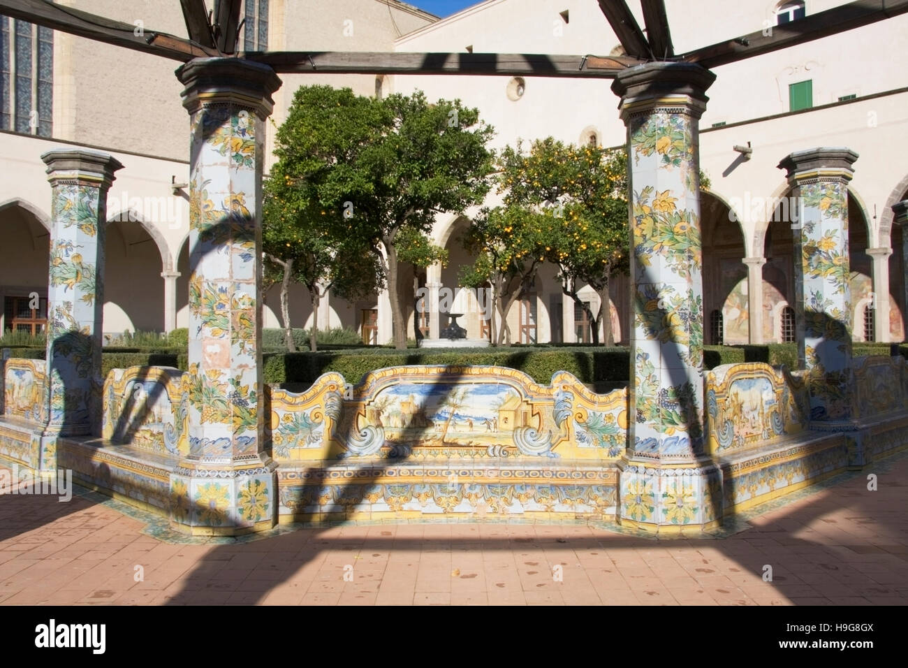 Chiesa di Santa Chiara, convento e cloistry, Napoli, Campania, Italia, Europa Foto Stock