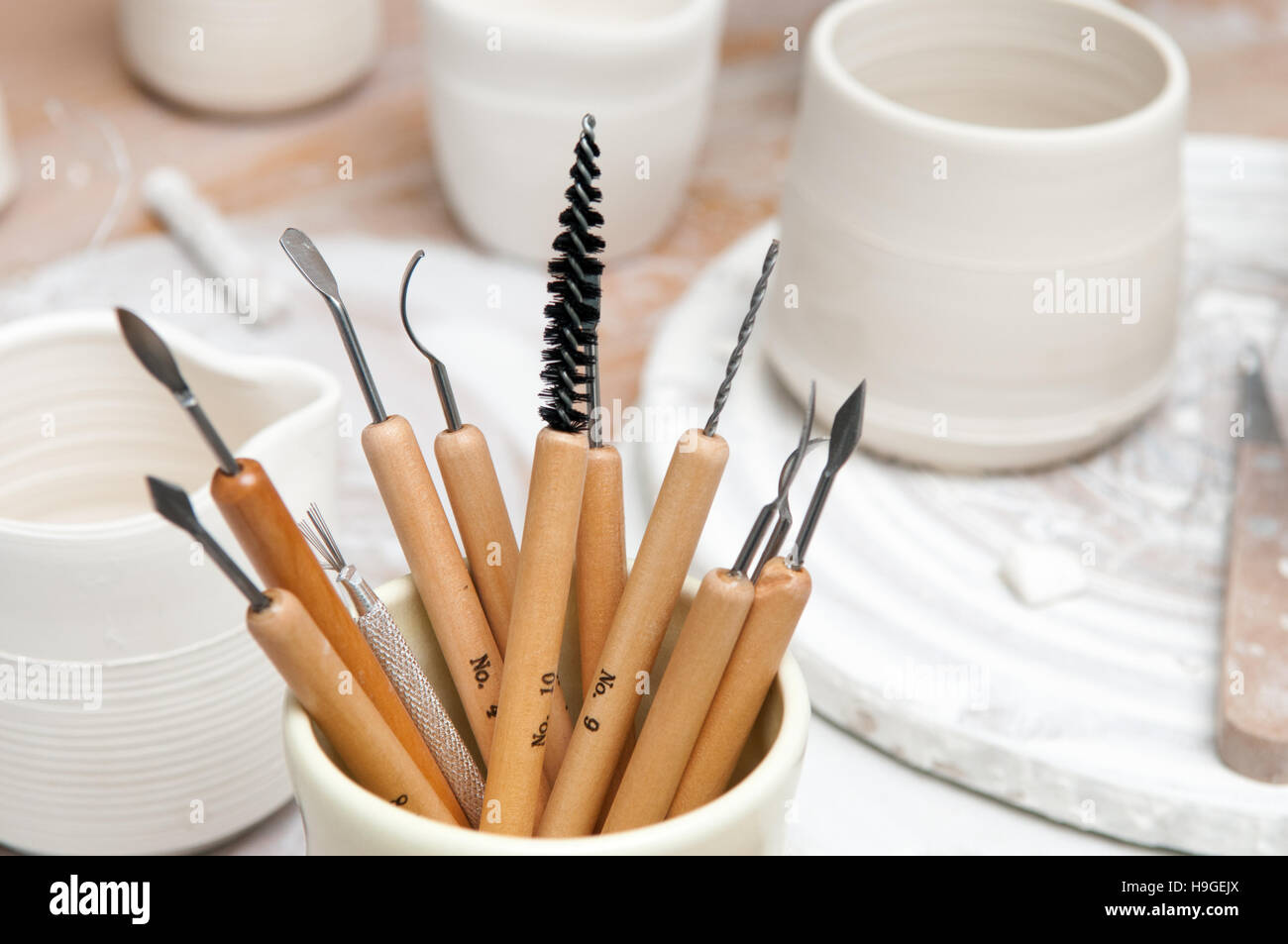 Le attrezzature e gli strumenti del mestiere per Vasellame e ceramiche Foto Stock