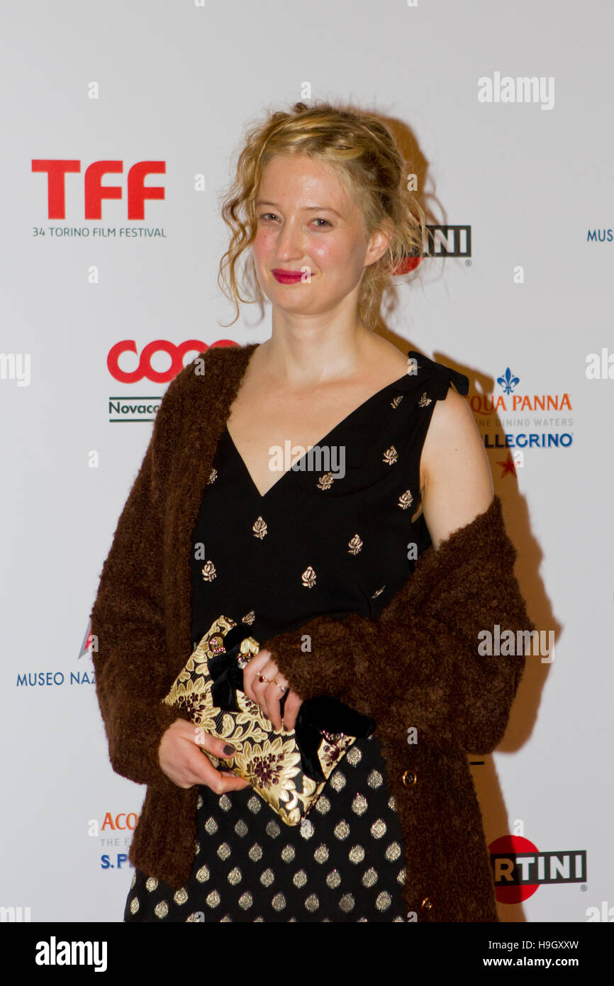 Torino, Italia. 22nd novembre 2016. L'attrice italiana Alba Rohrwacher partecipa alla cena di beneficenza durante il Festival del Cinema di Torino. Foto Stock