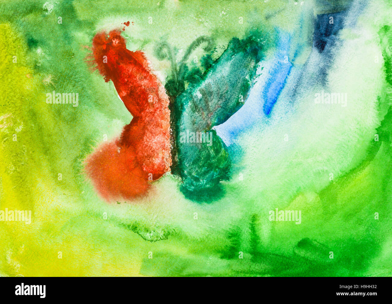 Immagine dipinta a mano con acquerelli - abstract butterfly con il rosso e il verde ali su sfondo verde Foto Stock