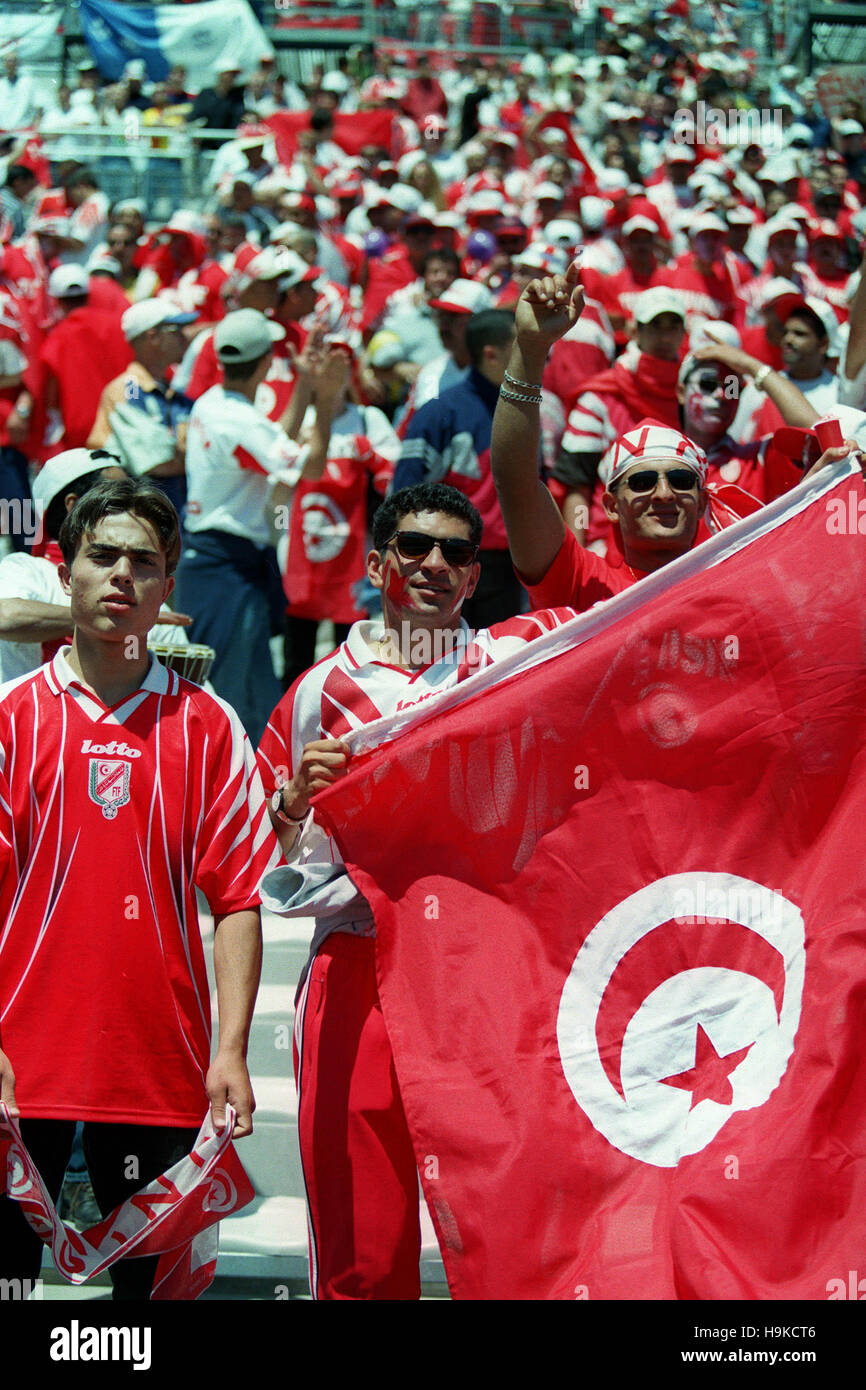 TUNISIA TIFOSI INGHILTERRA V la Tunisia il 10 giugno 1998 Foto Stock