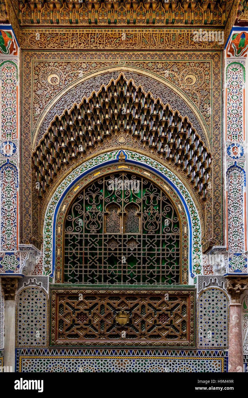 La bella architettura della medina (Fez el Bali), Fez, in Marocco Foto Stock
