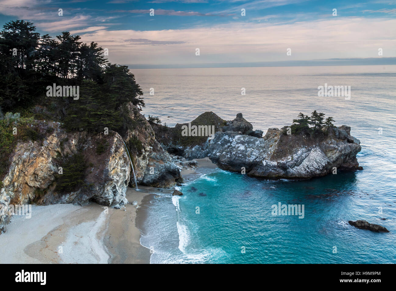 Mcway cade in Julia Pfeiffer Burns State Park. Foto Stock