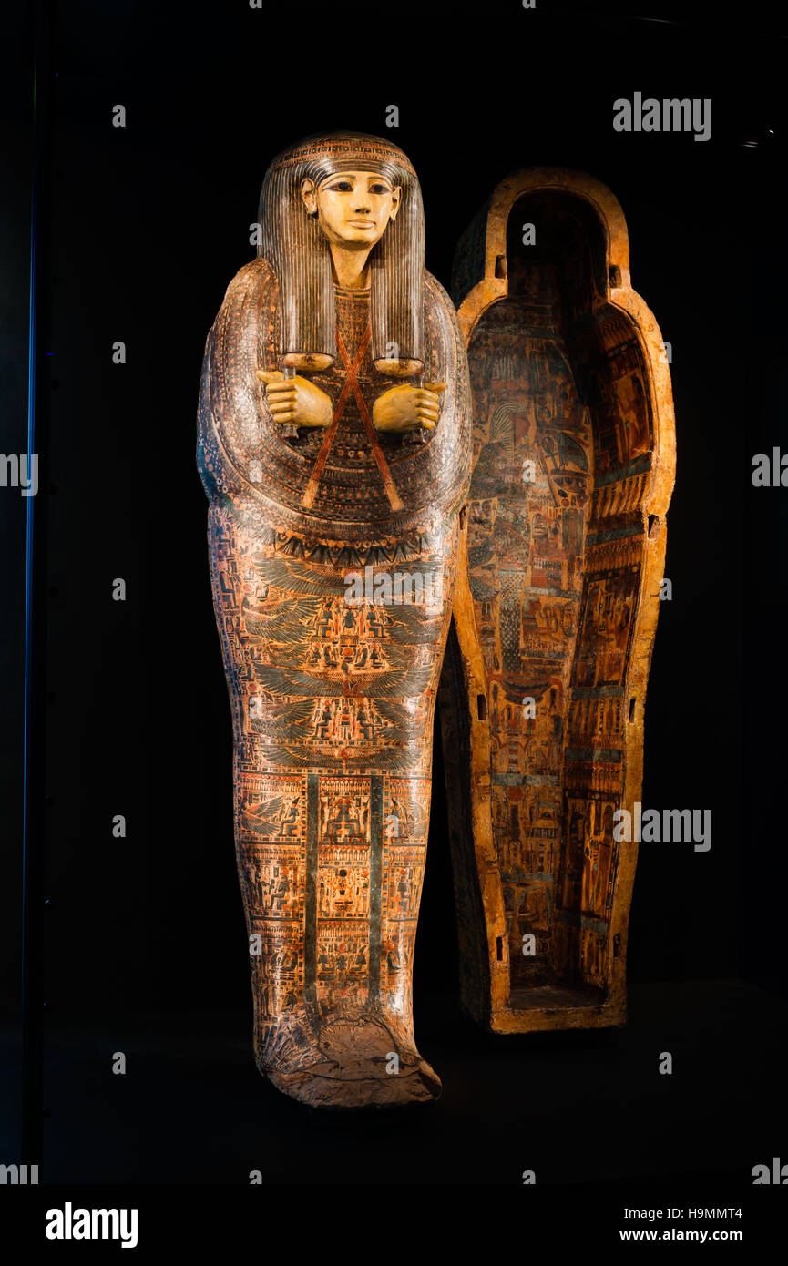 Mummia egiziana tomba nel Museo delle Antichità, Mougins, Francia Foto Stock