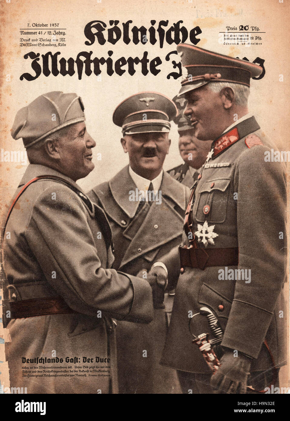 1937 Kolnischer Illustrierte Zeitung Benito Mussolini, Adolf Hitler e Werner von Blomberg Foto Stock