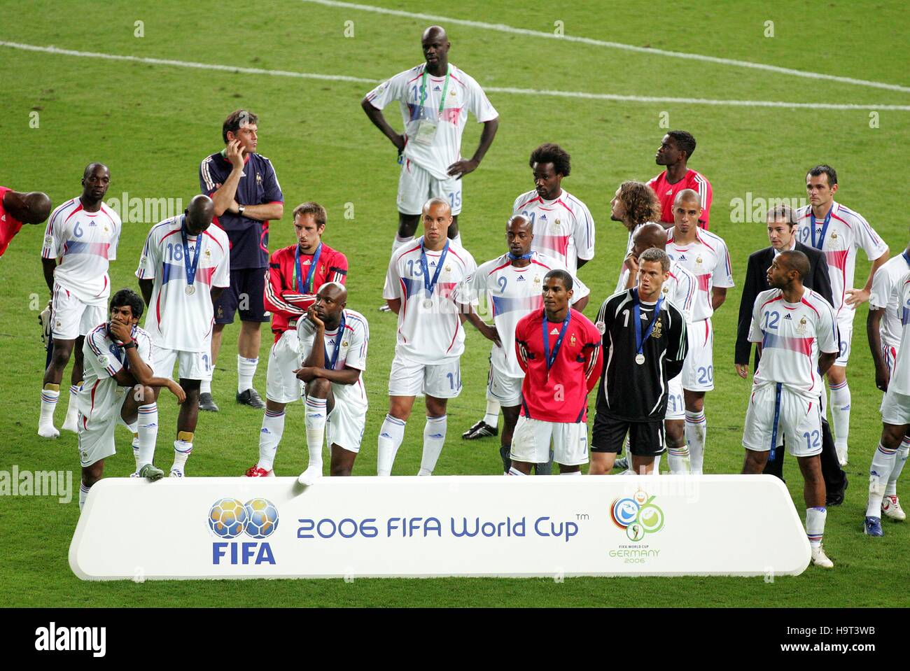 Il team francese dopo sparare FUORI ITALIA V FRANCIA OLYMPIASTADION BERLINO GERMANIA 09 Luglio 2006 Foto Stock