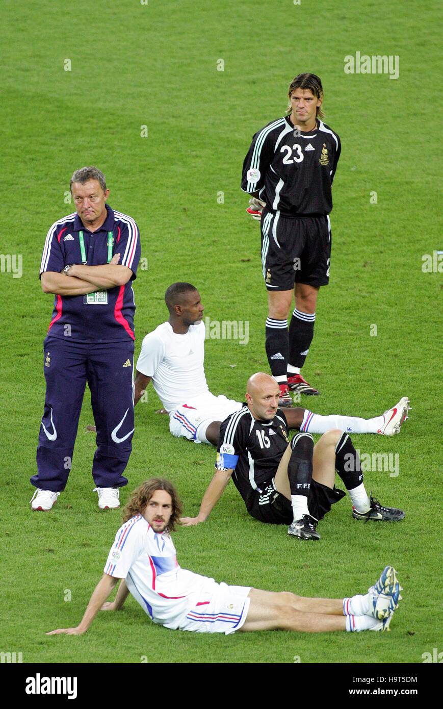 FABIEN BARTHEZ & FRANCESE DEL TEAM ITALIA V FRANCIA OLYMPIASTADION BERLINO GERMANIA 09 Luglio 2006 Foto Stock