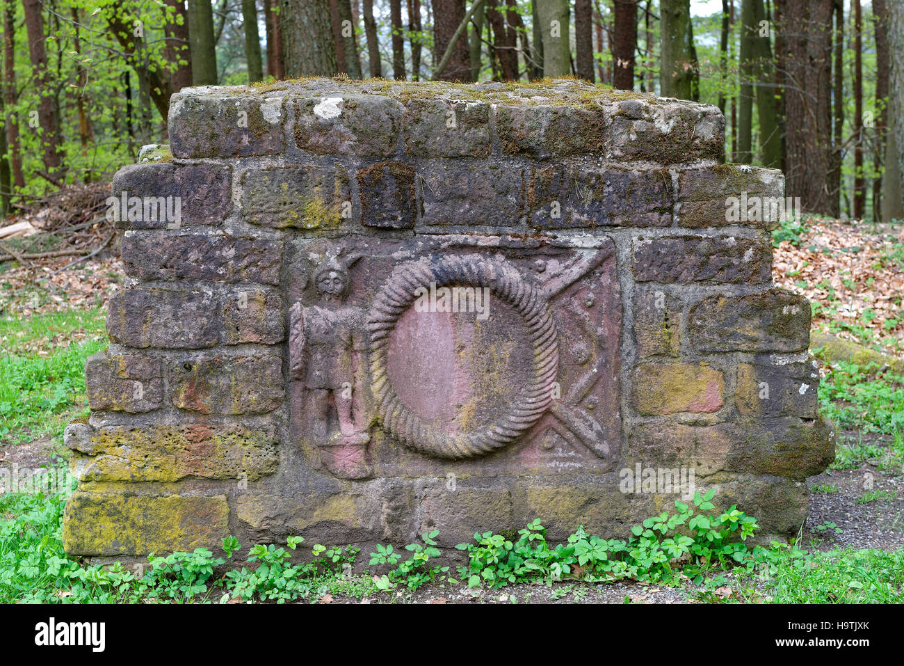 Monumento di massa, Hesselbach, Hesseneck, Odenwald, Hesse, Germania Foto Stock
