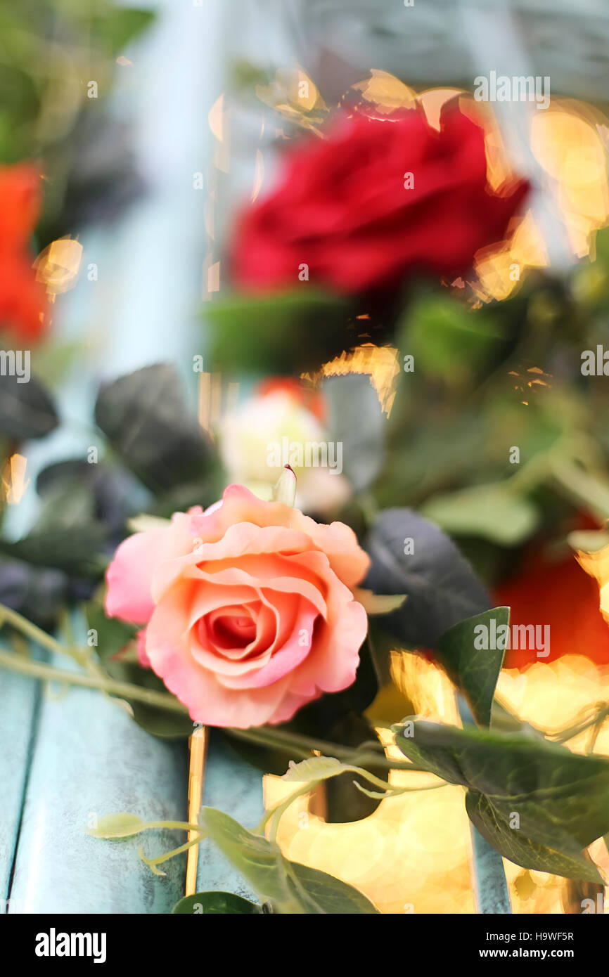 Vista ravvicinata al rose decorazioni floreali Foto Stock