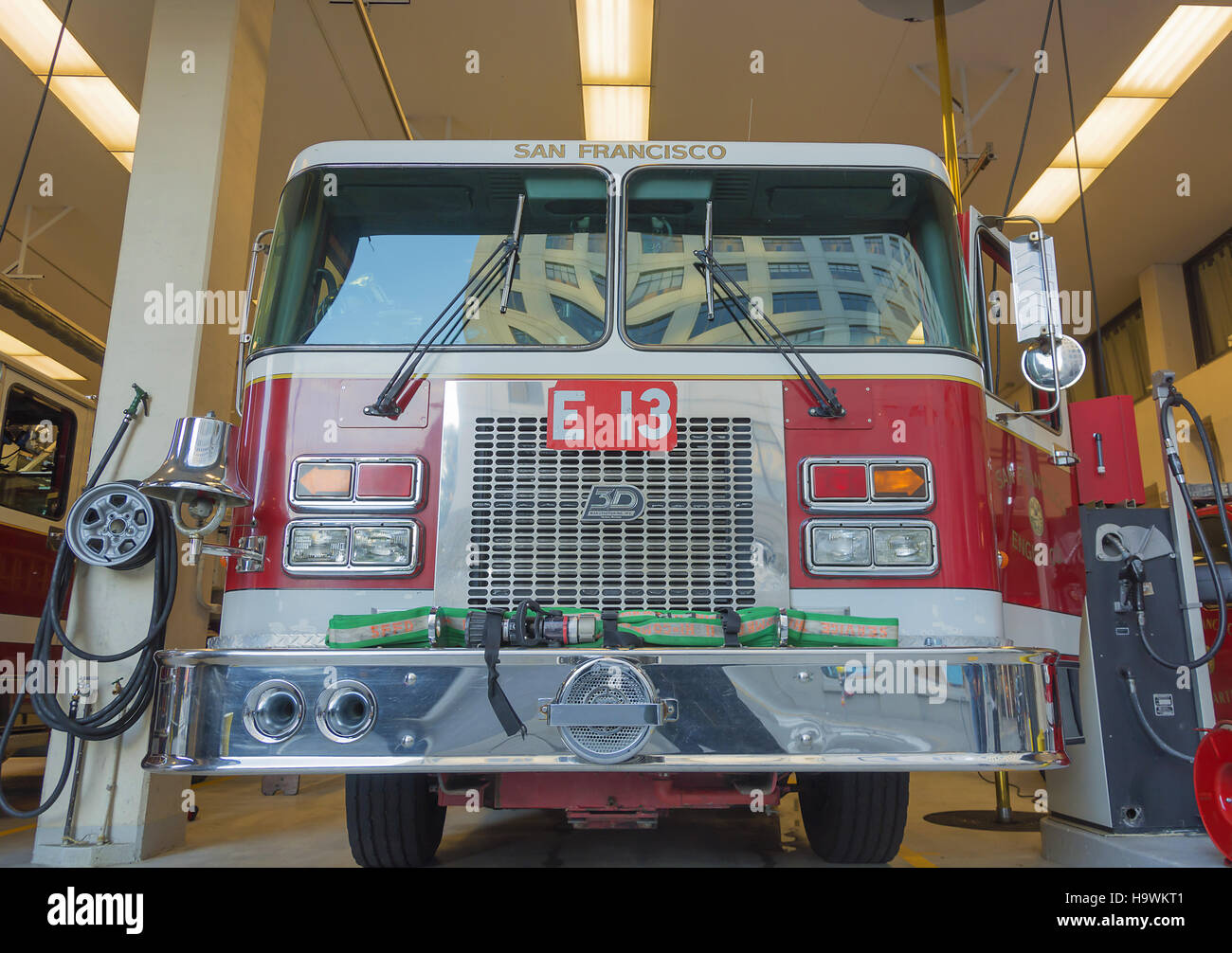 San Francisco, CA, Stati Uniti d'America, 22 ottobre 2016; reparto antincendio carrello in San Francisco Foto Stock