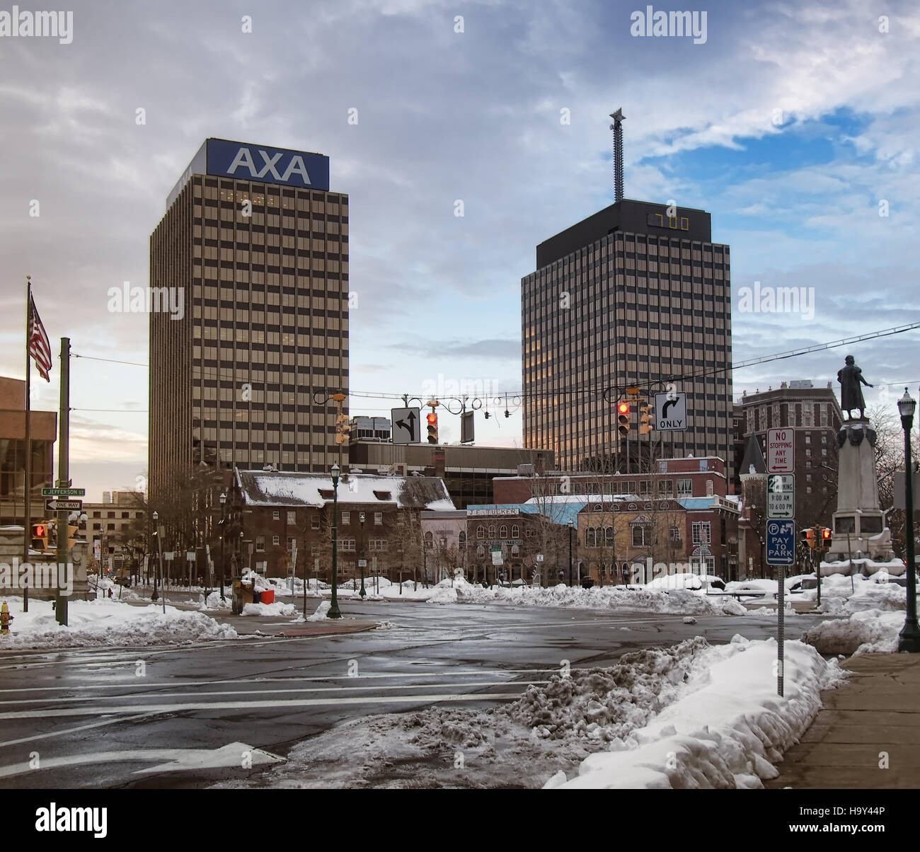 Syracuse, New York, Stati Uniti d'America. Novembre 24,2016. Colpo da una strada pubblica Foto Stock