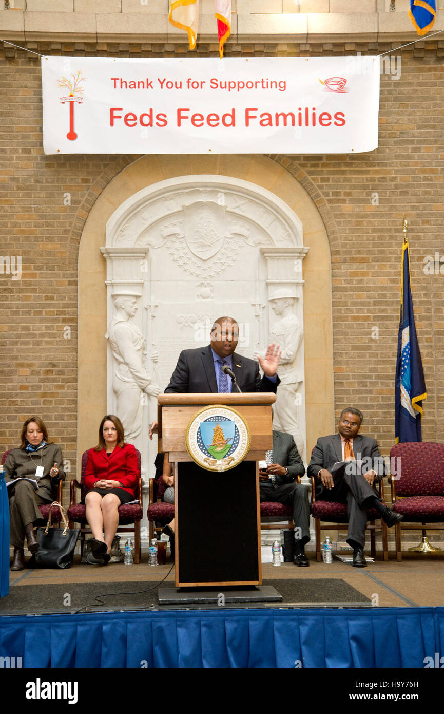 Fds Feed Families 2013 cerimonia di chiusura presso il Jamie Whitten Building dell'USDA a Washington, D.C., riconoscendo gli sforzi per affrontare l'insicurezza alimentare e promuovere la salute della comunità. Foto Stock