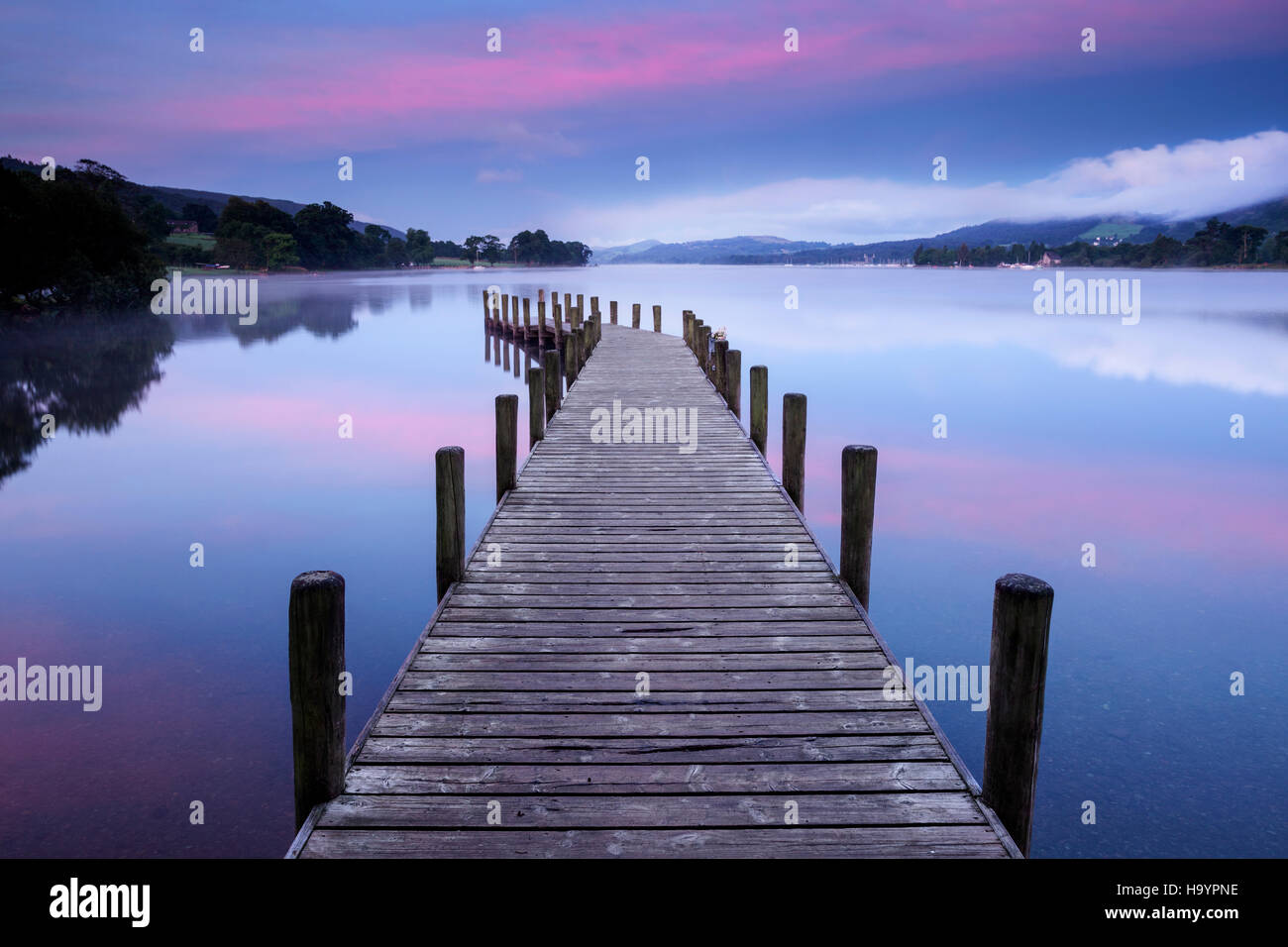 Estate alba Coniston Water, Lake District, Cumbria Foto Stock