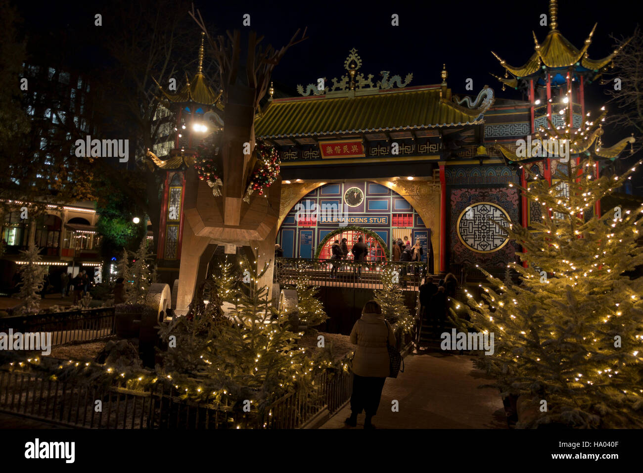 Santa's Grotta nei Giardini di Tivoli nel mercato di Natale stagione. Normalmente la pantomima. Foto Stock