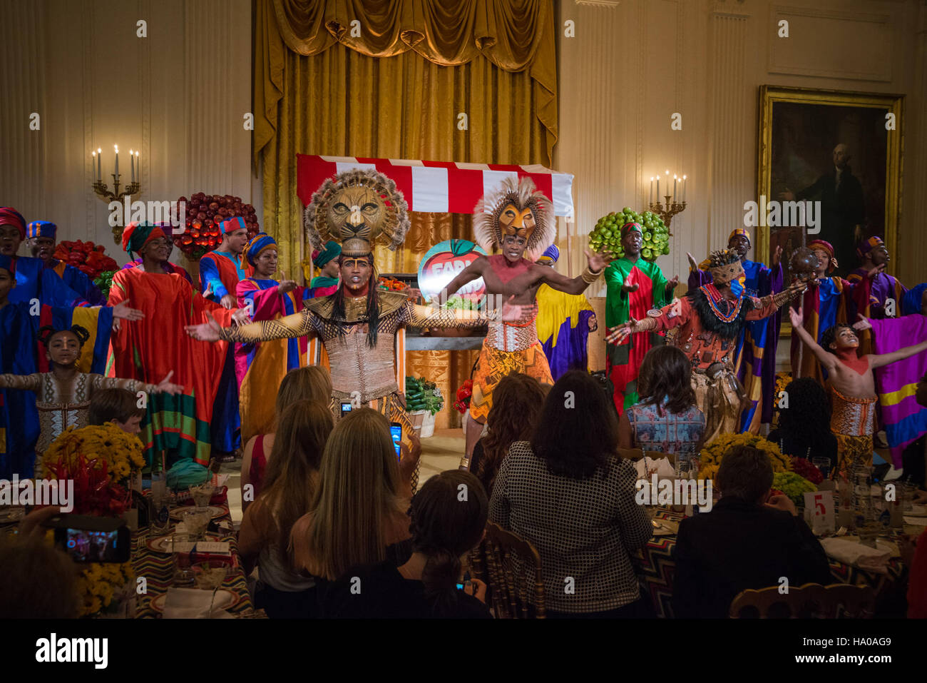 Il Center for Nutrition Policy and Programs dell'USDA, in collaborazione con la First Lady Michelle Obama, promuove la Healthy Lunchtime Challenge, concentrandosi su un'alimentazione sana per i bambini. Foto Stock