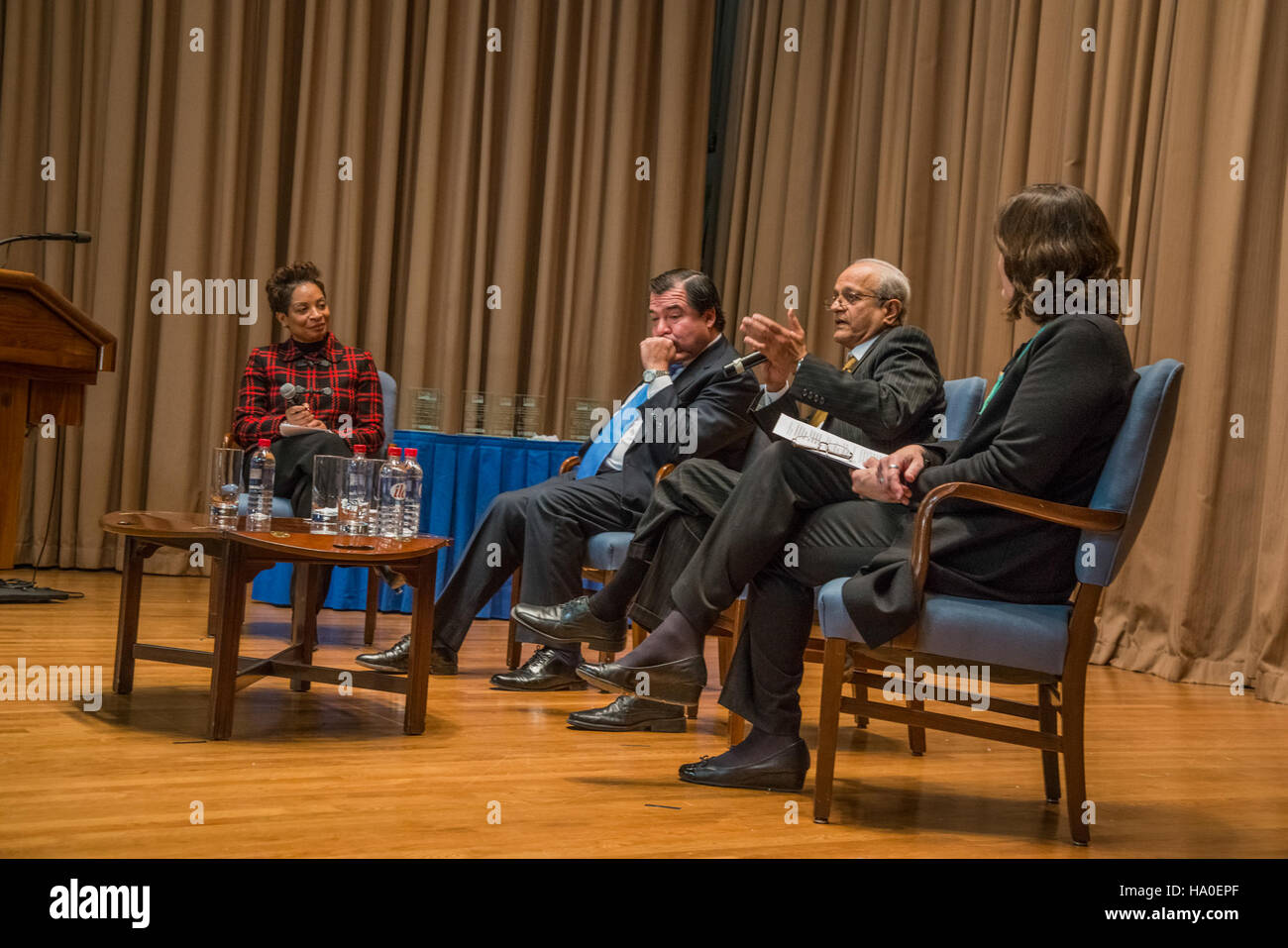 L'USDA ha ospitato una celebrazione al Jefferson Auditorium per onorare l'eredità del Dr. Martin Luther King Jr., evidenziando l'impegno del Dipartimento per il servizio comunitario, i diritti civili e la giustizia sociale attraverso programmi di servizio pubblico. Foto Stock