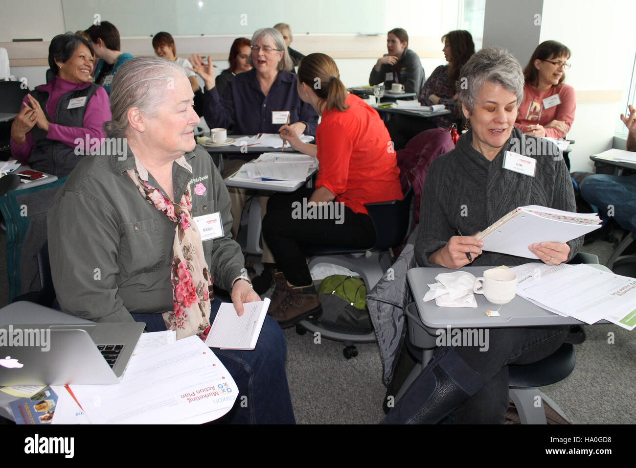 Alla quarta conferenza annuale Women in Agriculture, i partecipanti hanno collaborato per condividere conoscenze e strategie relative all'agricoltura sostenibile, ai sistemi alimentari e al ruolo delle donne nella leadership agricola. Foto Stock
