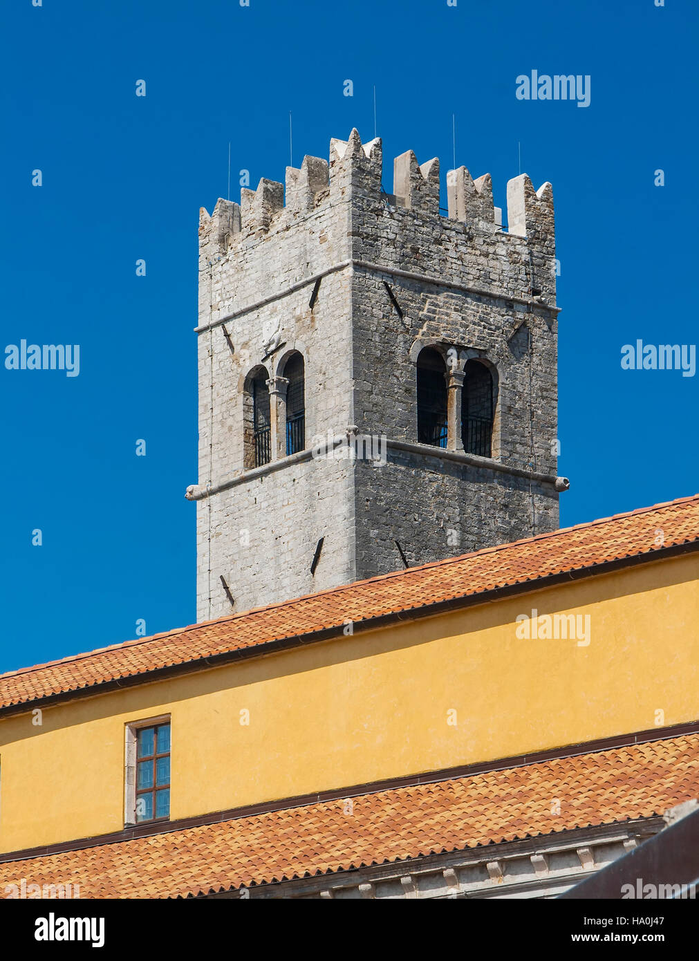 St Stephen's Chiesa nella piazza della città la città di Motovun. Istria. Croazia Foto Stock