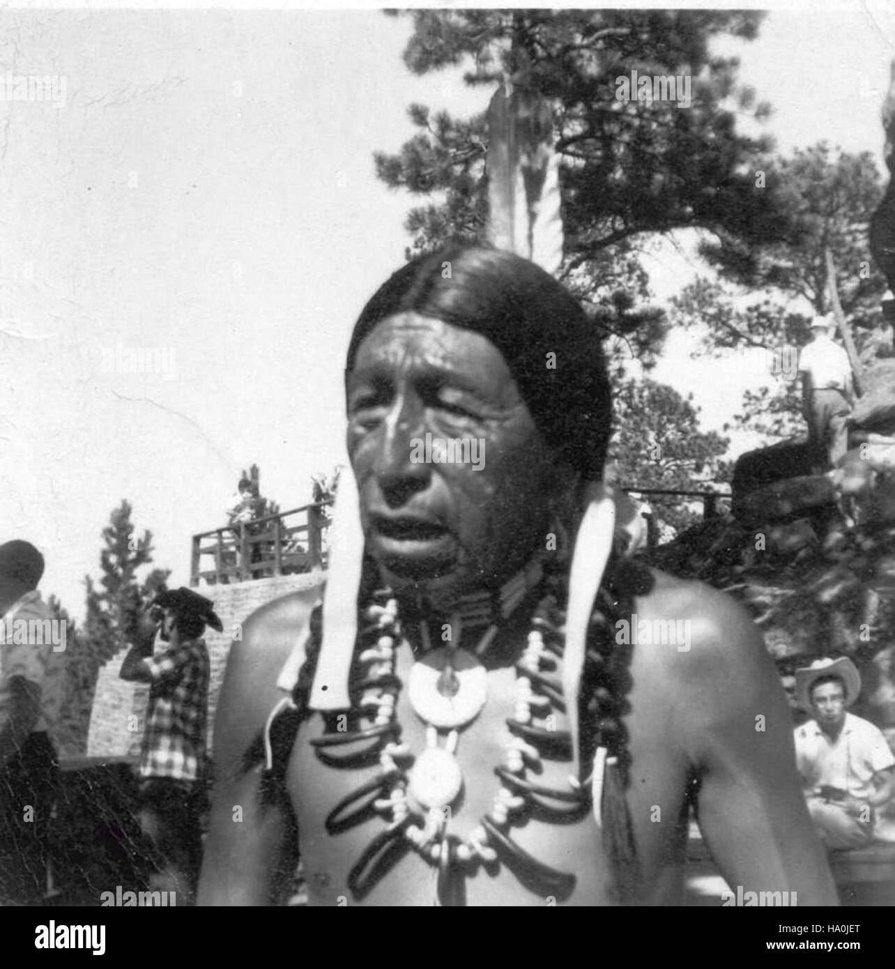 Una foto storica di Black Elk, un leader spirituale del popolo Lakota, che mette in evidenza il suo ruolo nella storia e nella cultura dei nativi americani. Foto Stock