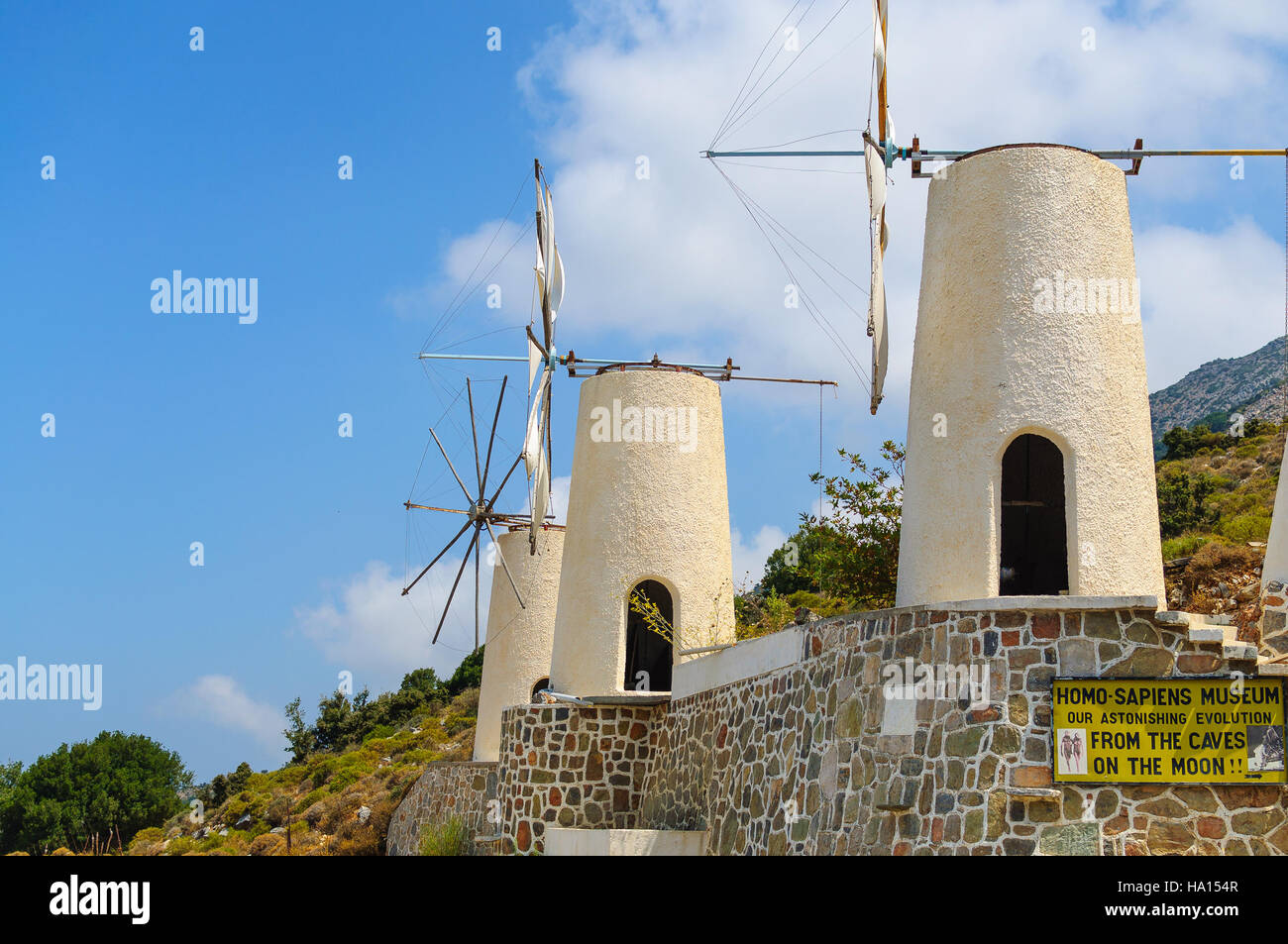 Mulini a vento sulla isola di Creta, Grecia (Lassithi) Foto Stock