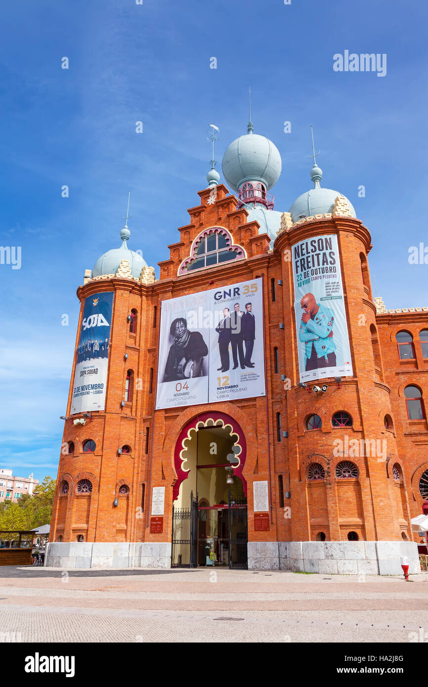 Campo Pequeno Arena Arena entrata principale. Il Portogallo più antica e mitica corrida arena. Xix secolo in stile moresco stile Revival. Foto Stock