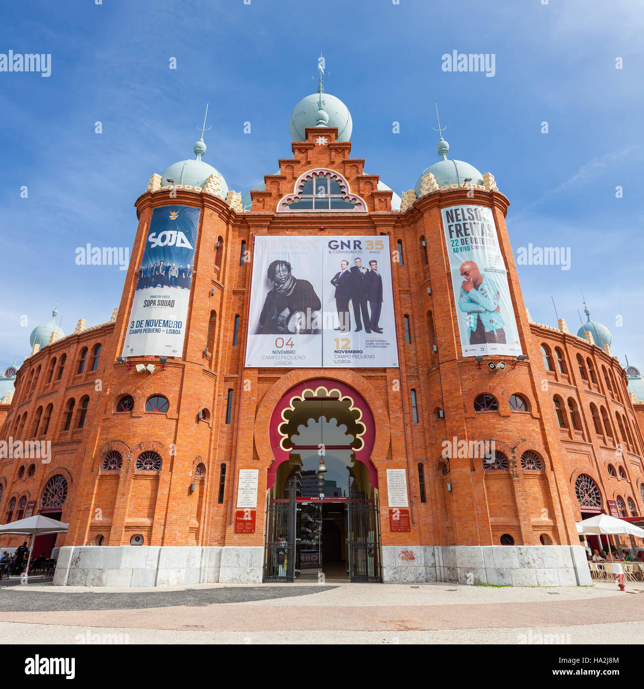 Campo Pequeno Arena Arena entrata principale. Il Portogallo più antica e mitica corrida arena. Xix secolo in stile moresco stile Revival. Foto Stock